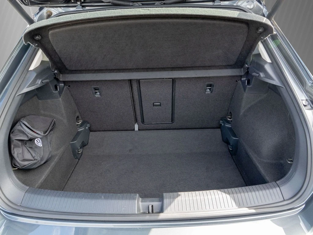 Volkswagen-T-Roc-image-5