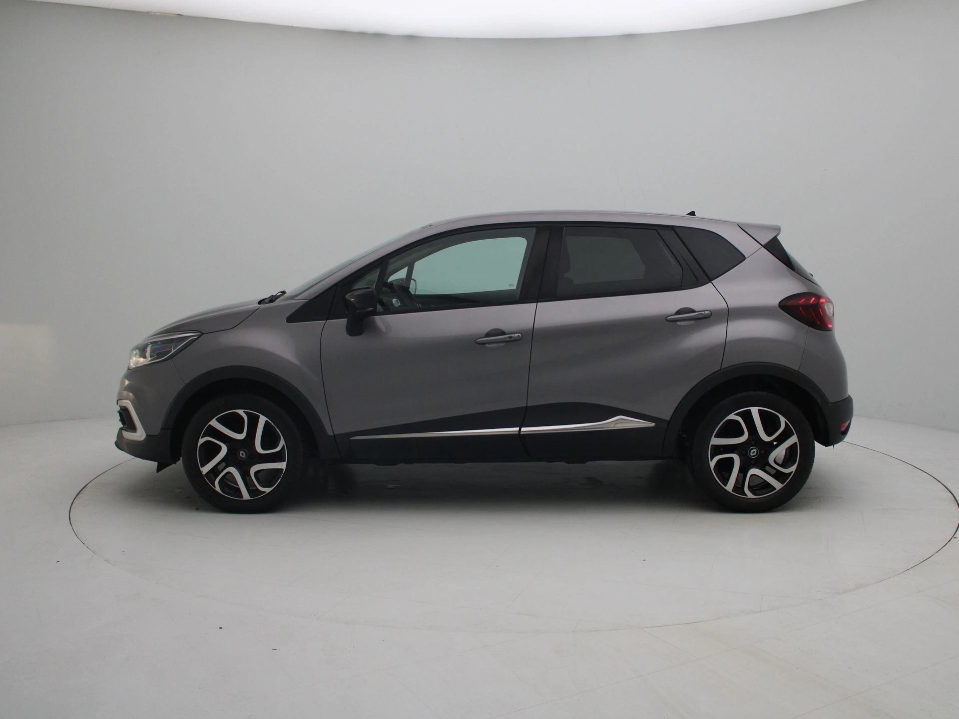 Renault-Captur-image-3