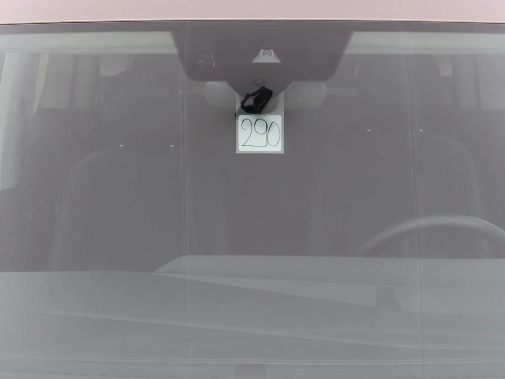 Volkswagen-Caddy-image-8
