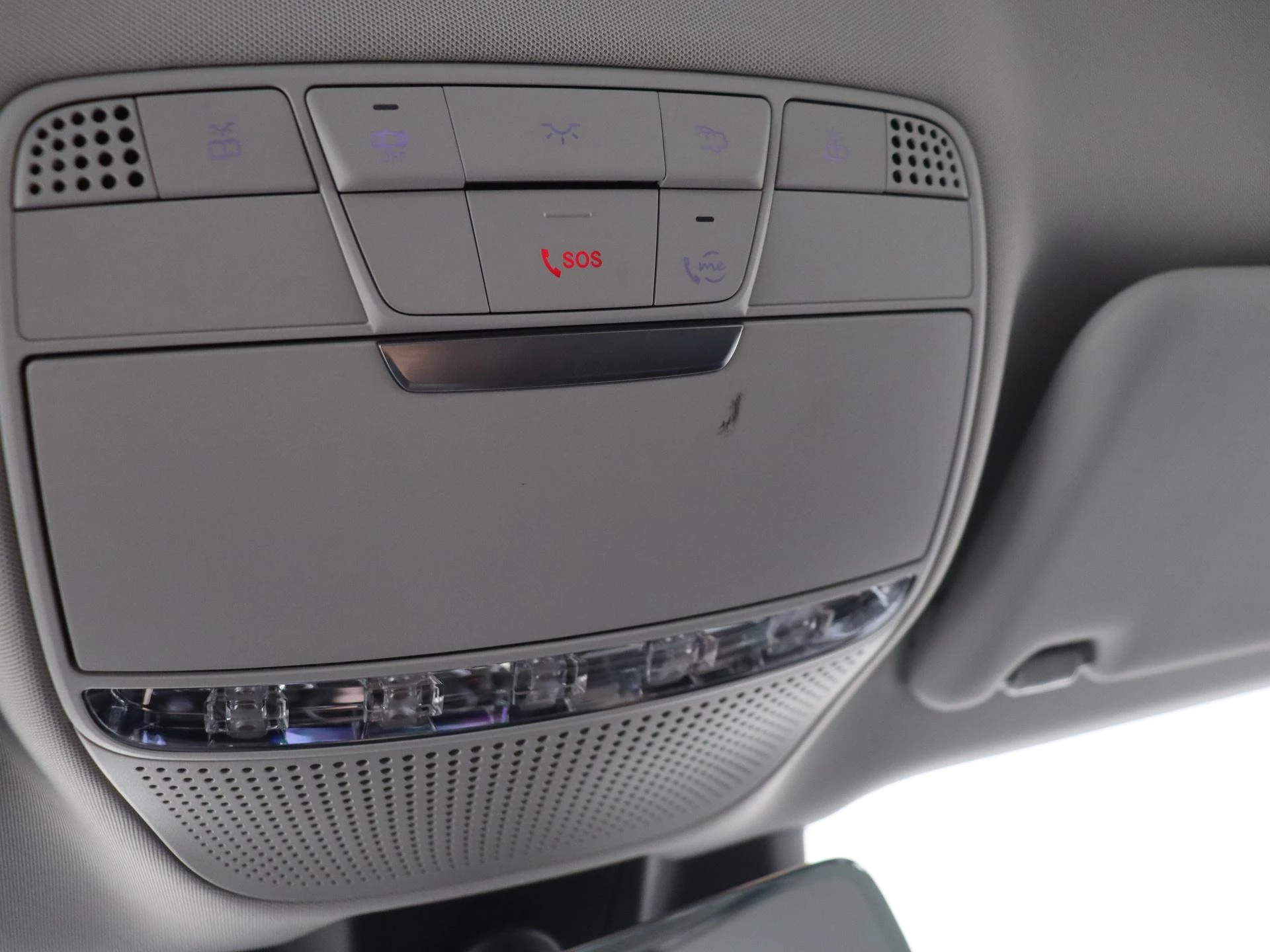 Mercedes-Benz-E-Klasse-image-22