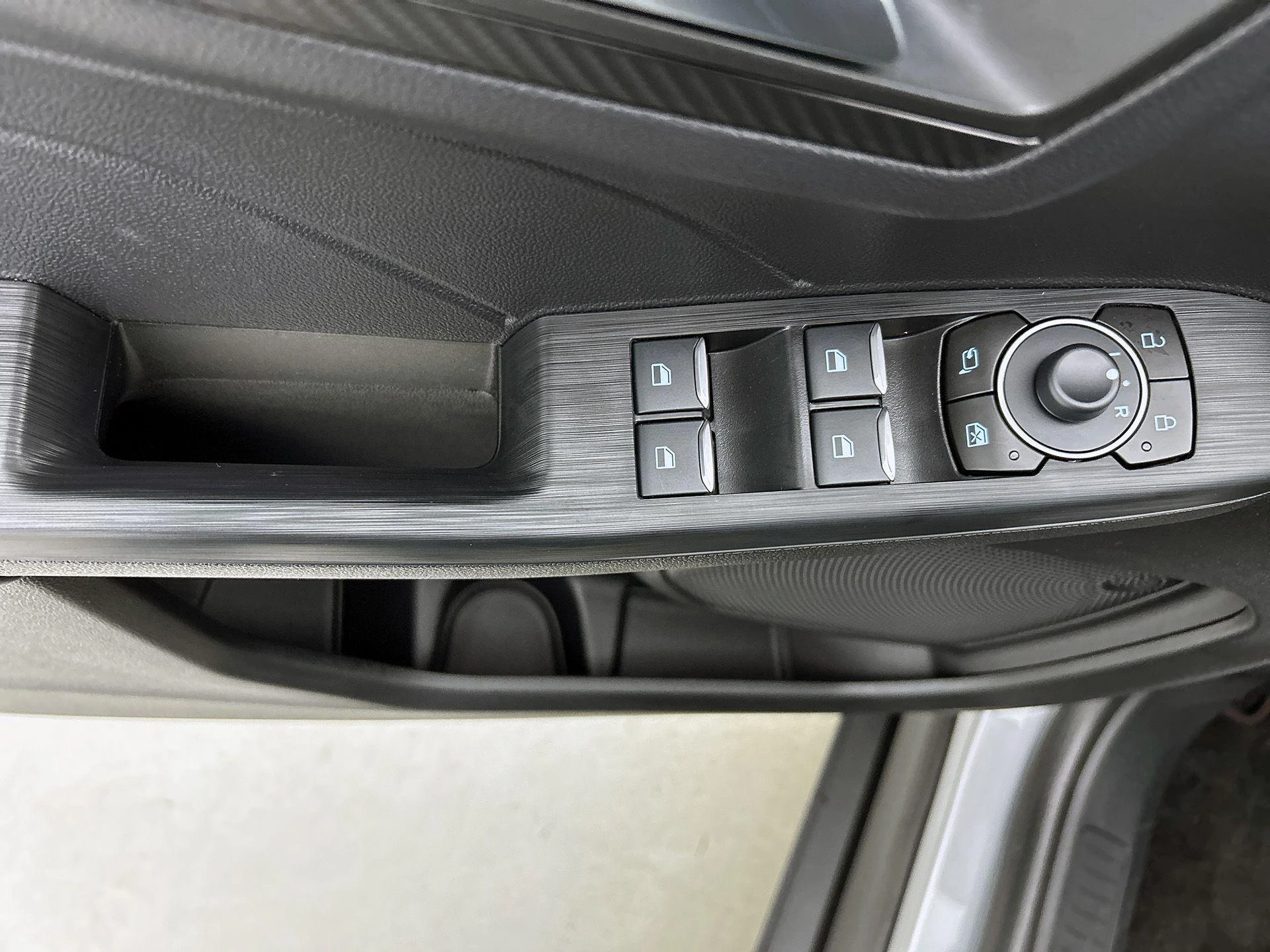 Ford-Kuga-image-30