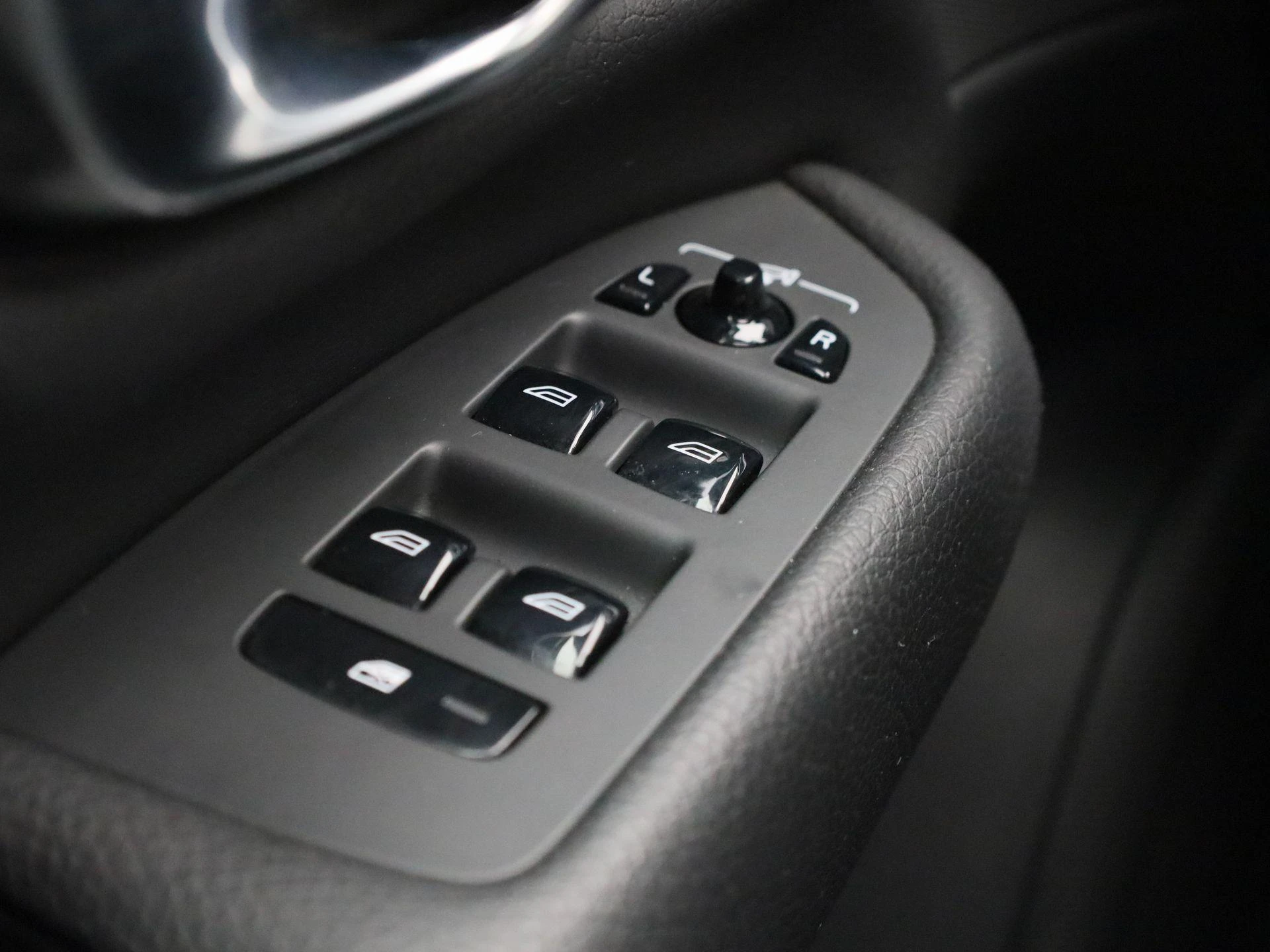 Volvo-XC90-image-32
