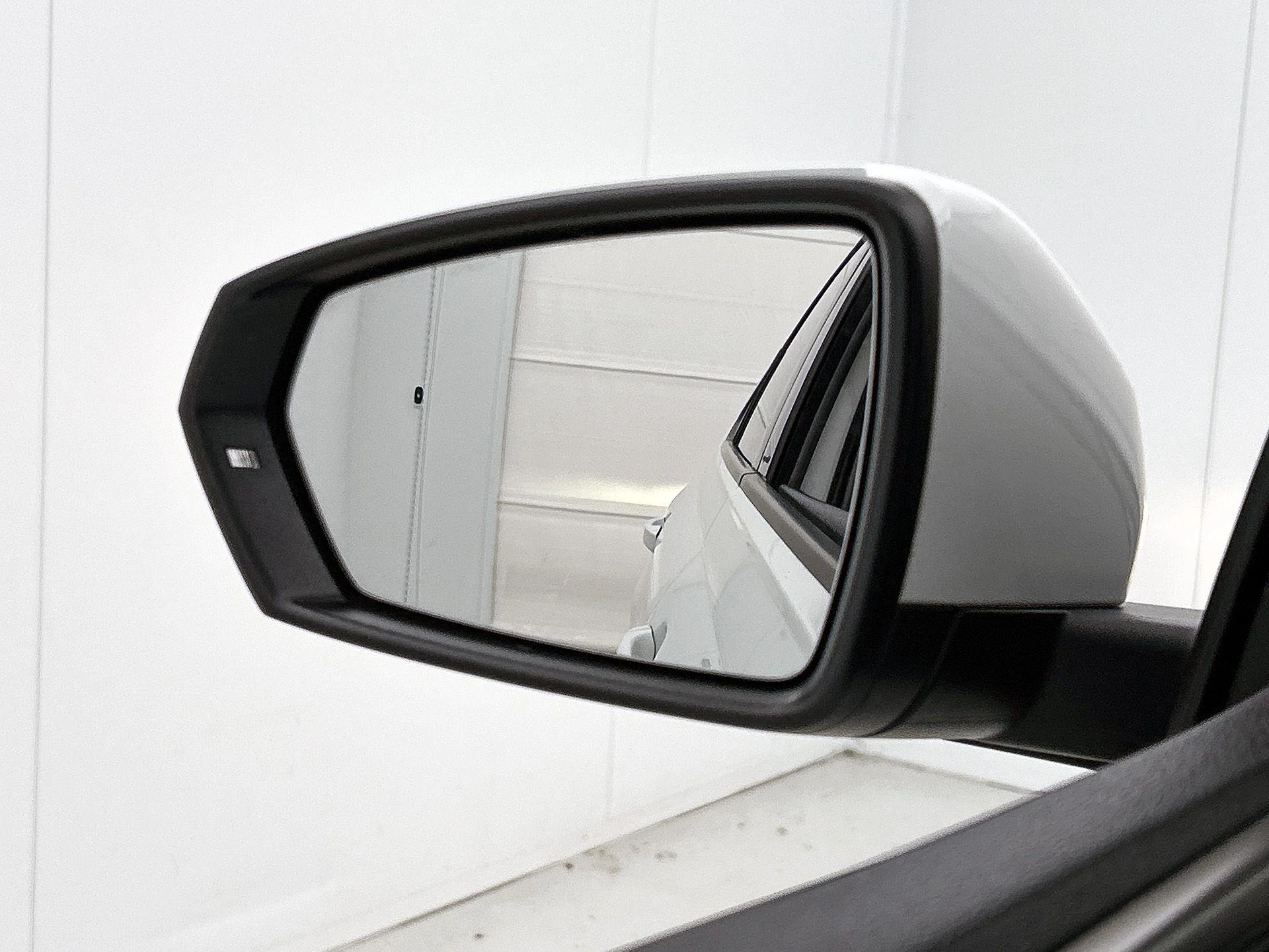 Volkswagen-Polo-image-18