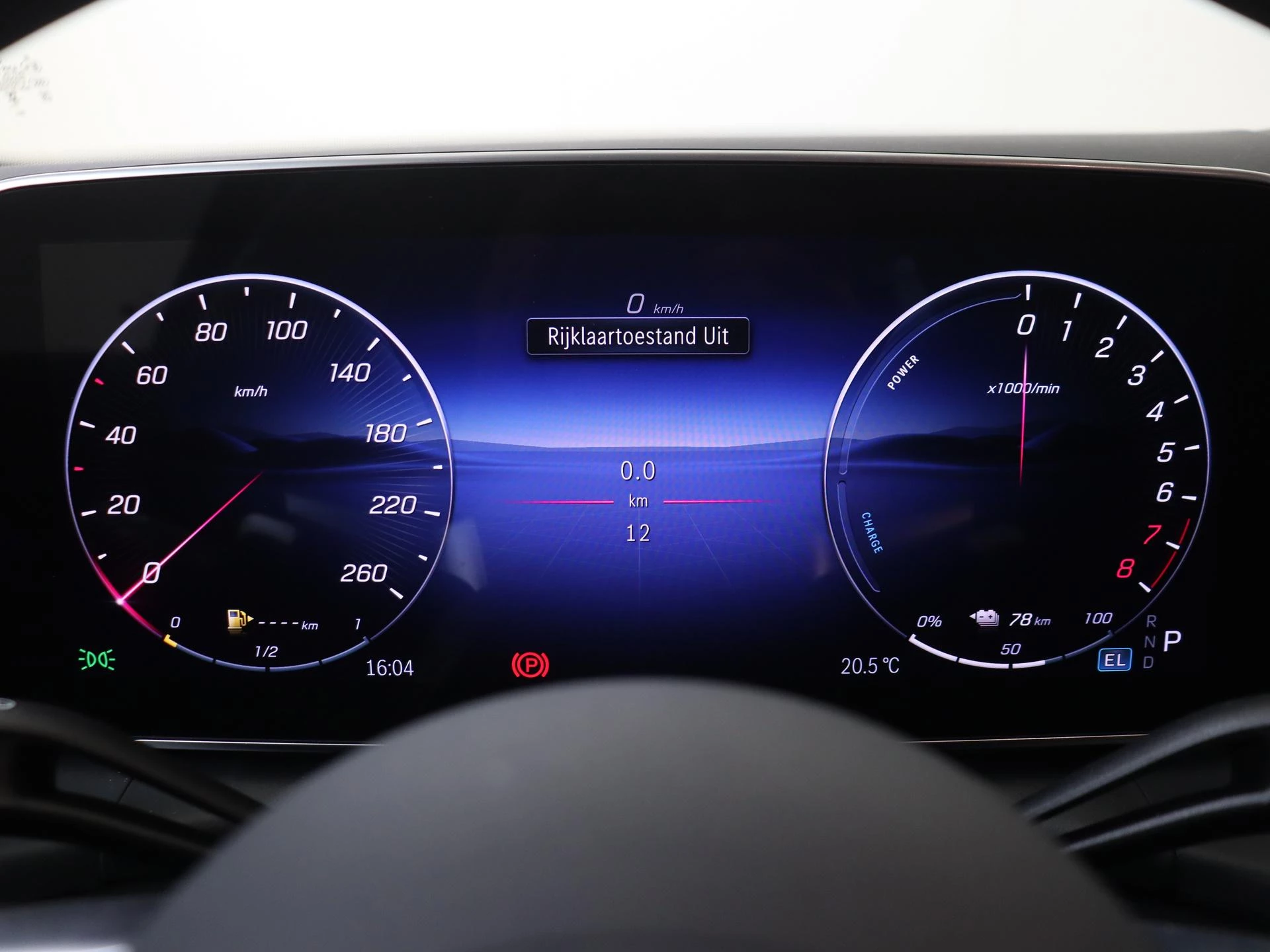Mercedes-Benz-GLC-image-15