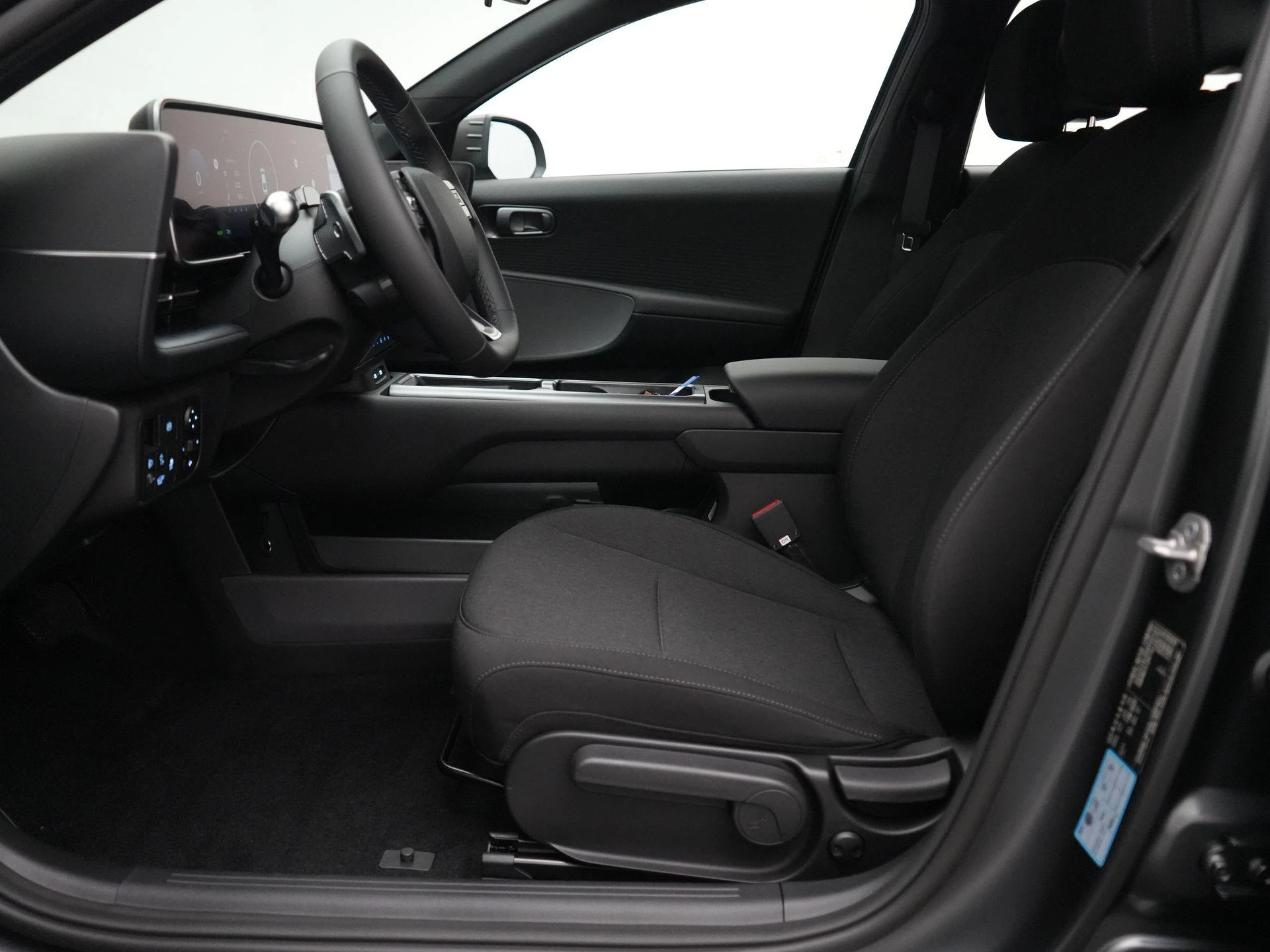 Hyundai-IONIQ 6-image-33