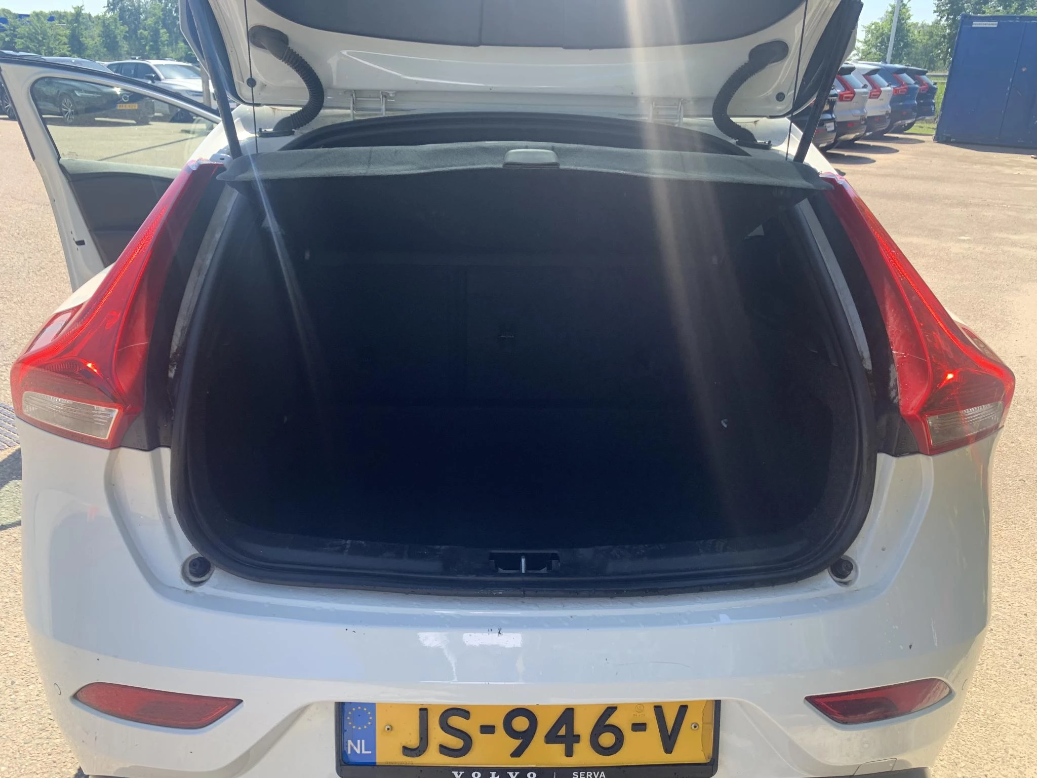 Volvo V40 T2 R-Design Apple Car Play