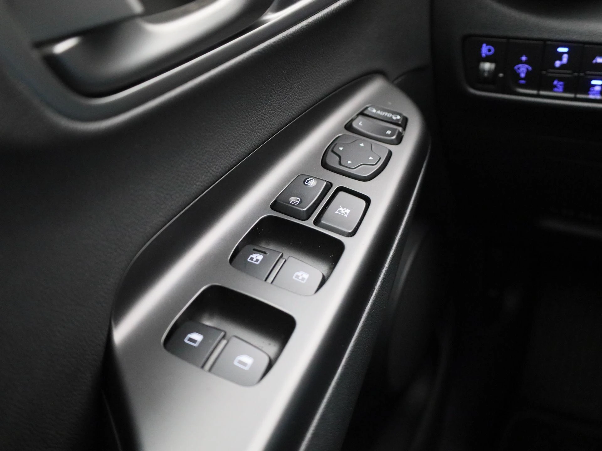 Hyundai-Kona-image-23