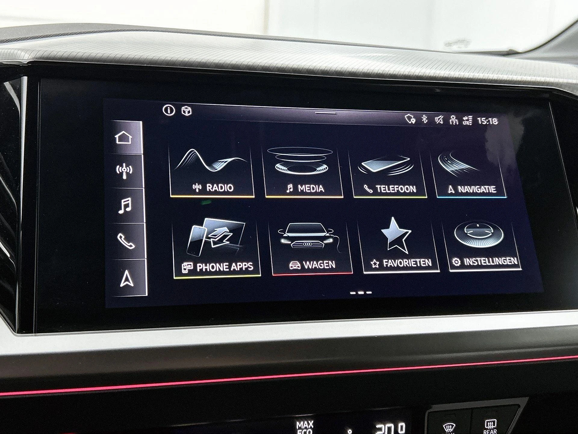 Audi-Q4 e-tron-image-25