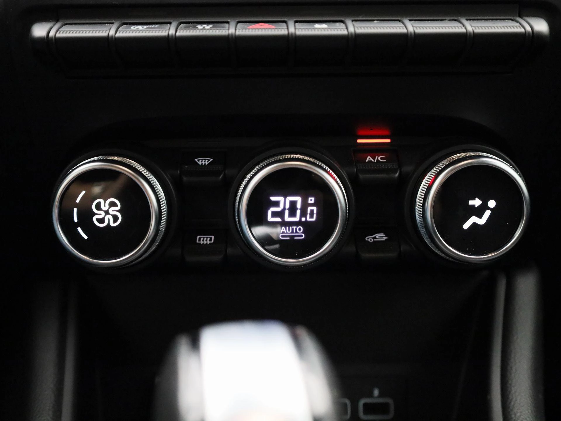 Renault-Captur-image-16