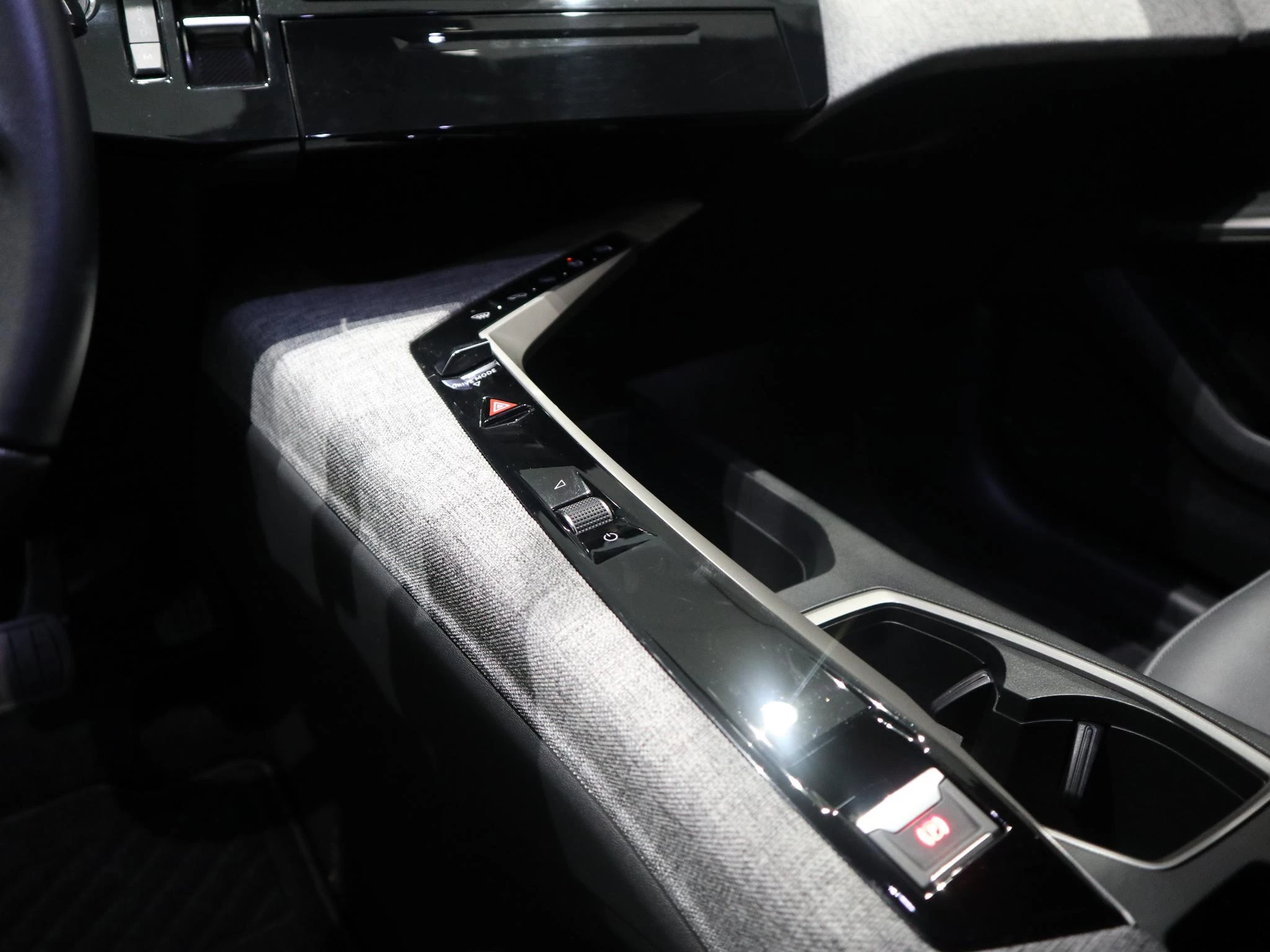 Peugeot-5008-image-19