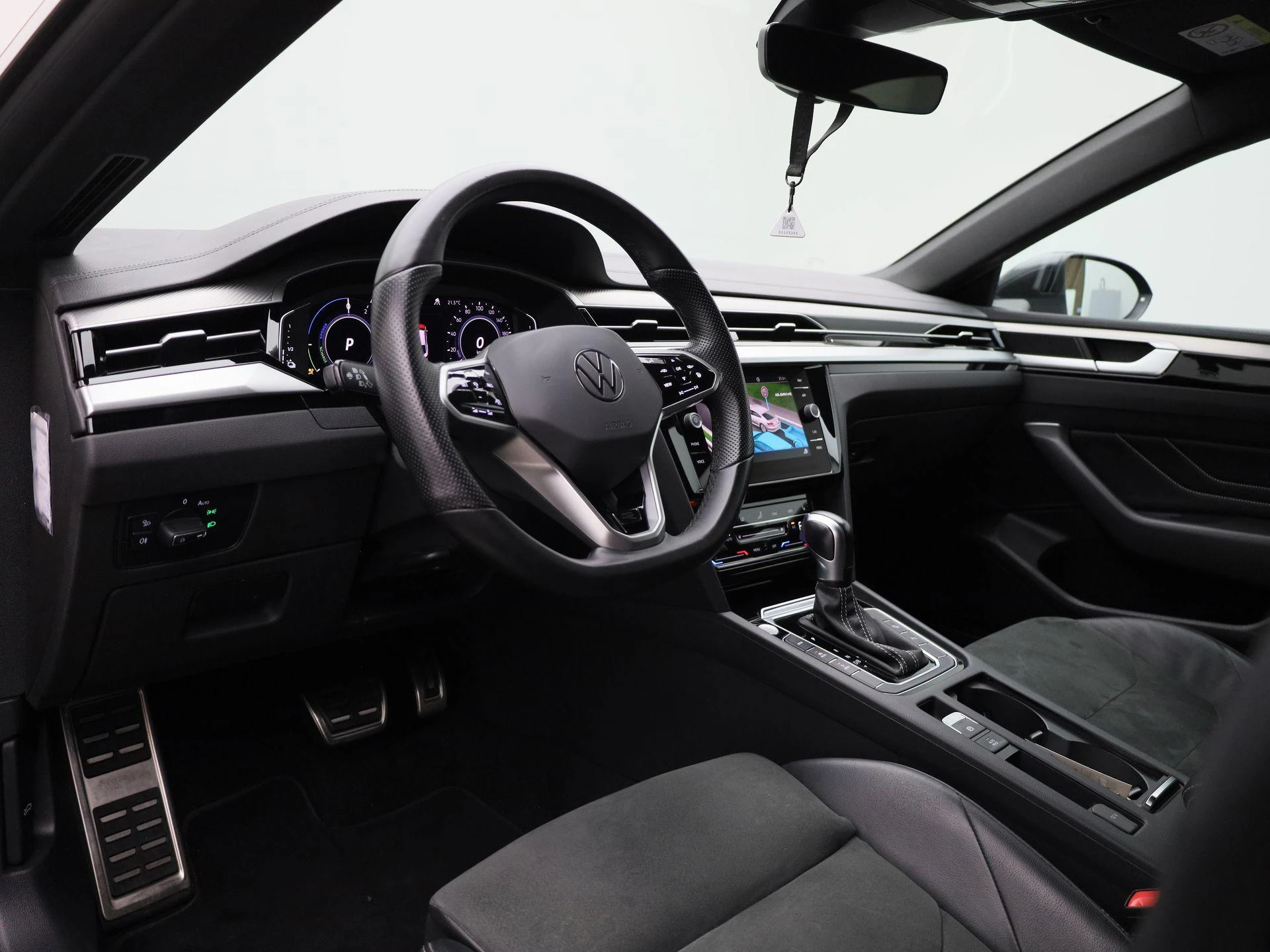 Volkswagen Arteon 1.4 TSI eHybrid R-Line Business+