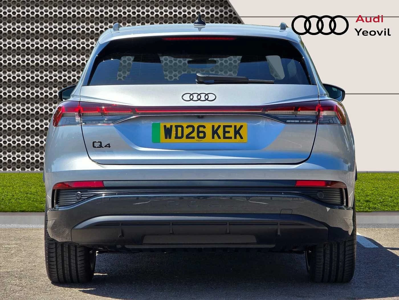 Audi-Q4 e-tron-image-11