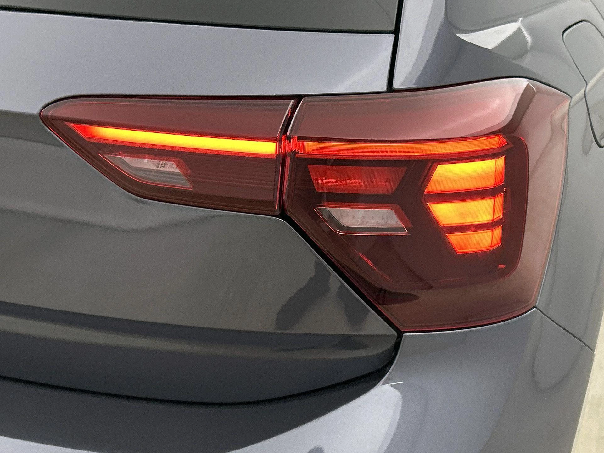 Volkswagen-Polo-image-15