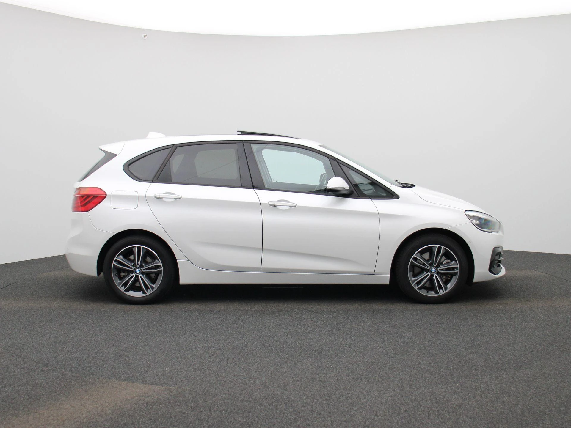 BMW-2 Serie-image-5