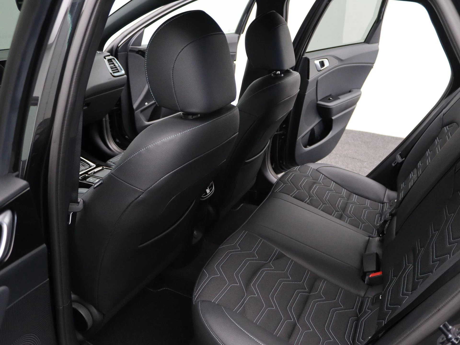 Kia-Ceed Sportswagon-image-11