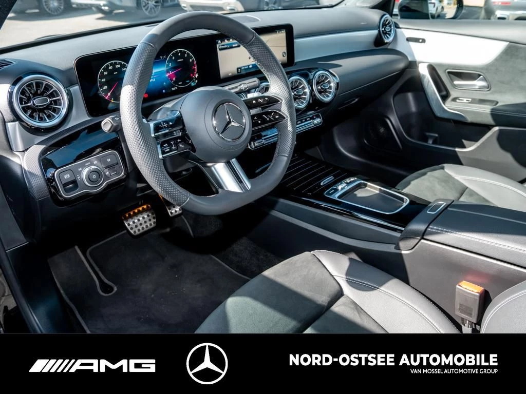 Mercedes-Benz A-Klasse 200 AMG NIGHT SHZ MBUX AMG LineW177 A 200 AMG NIGHT SHZ MBUX AMG Line