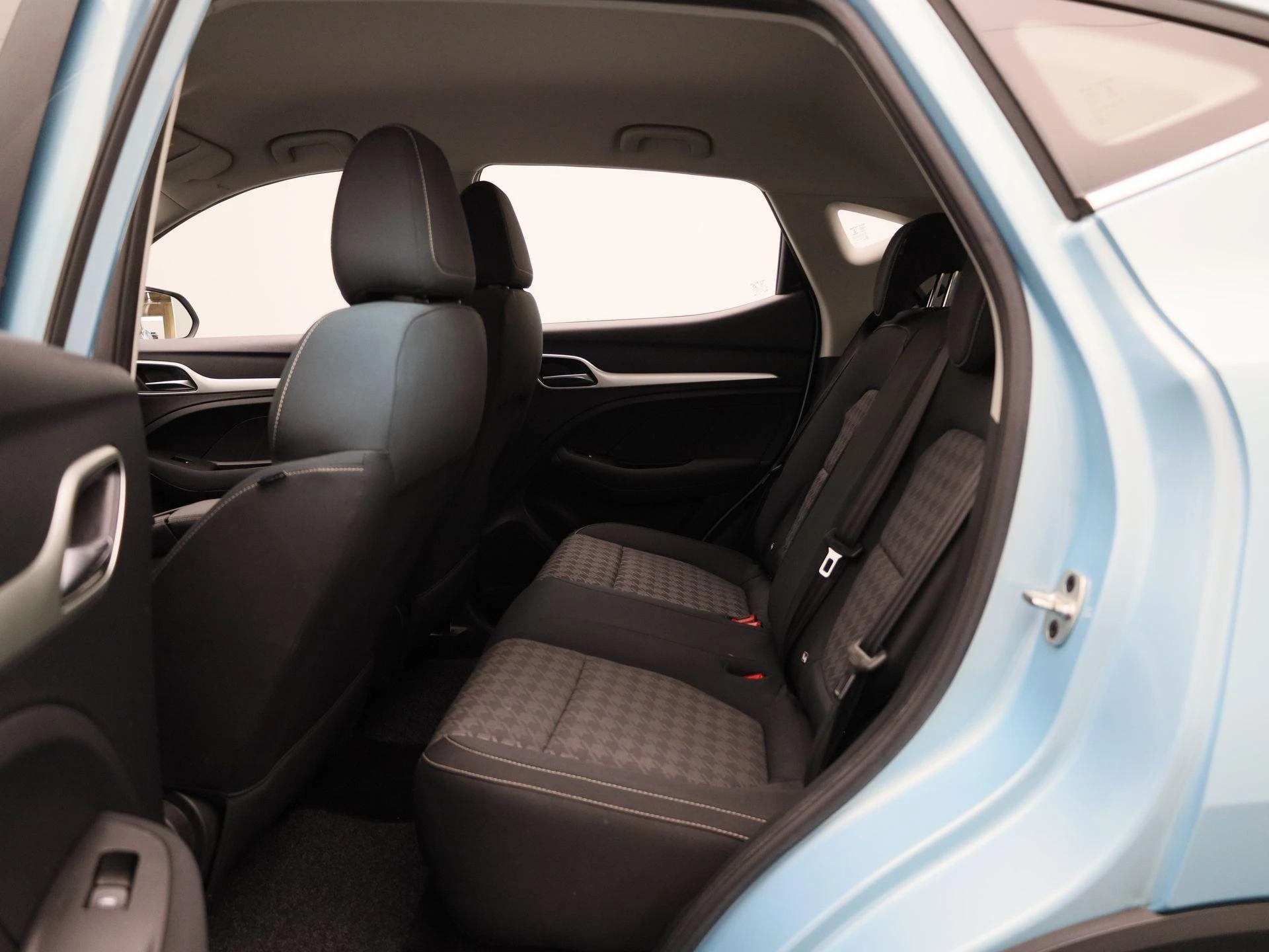 MG-ZS EV-image-9