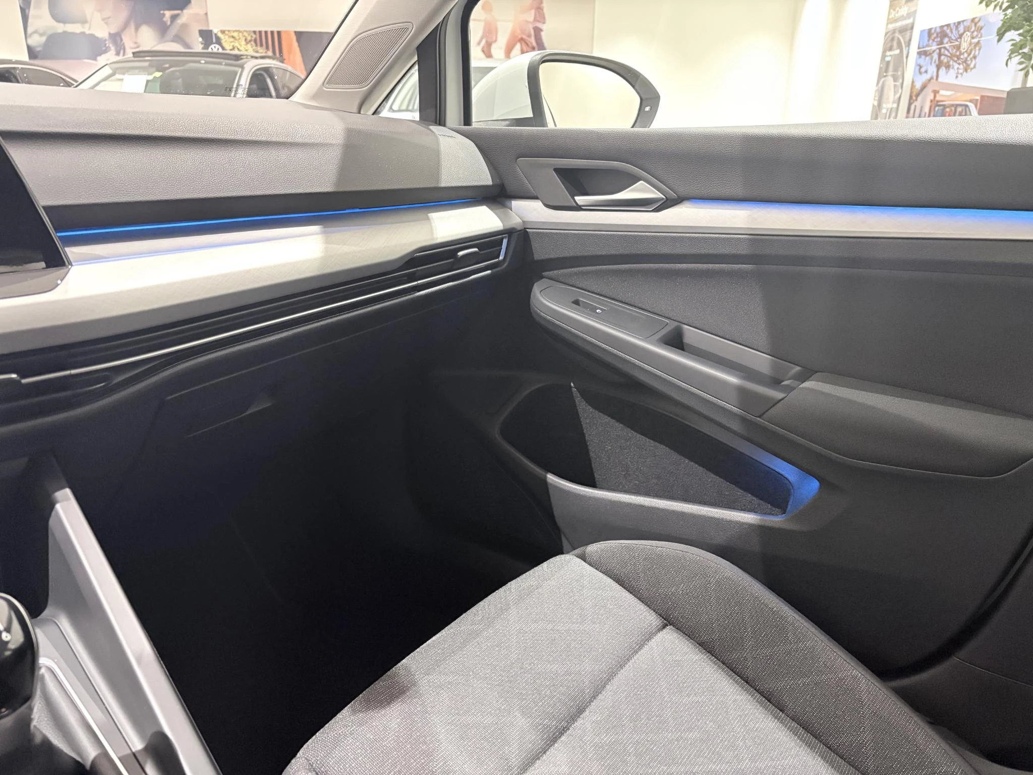 Volkswagen-Golf-image-30