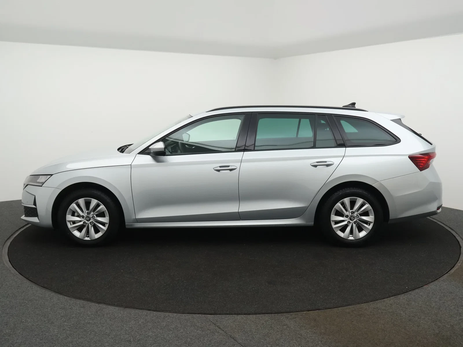 Škoda Octavia Combi Octavia Combi 1.5TSI eTec MHEV 150PK *AUTOMAAT*VIRTUAL COCKPIT*CAMERA*CRUISE*PDC*APP-CONNECT*...*