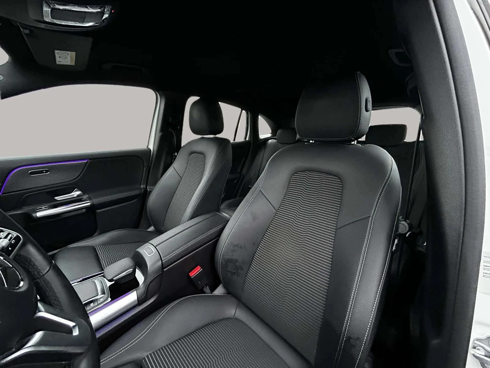 Mercedes-Benz-EQA-image-11