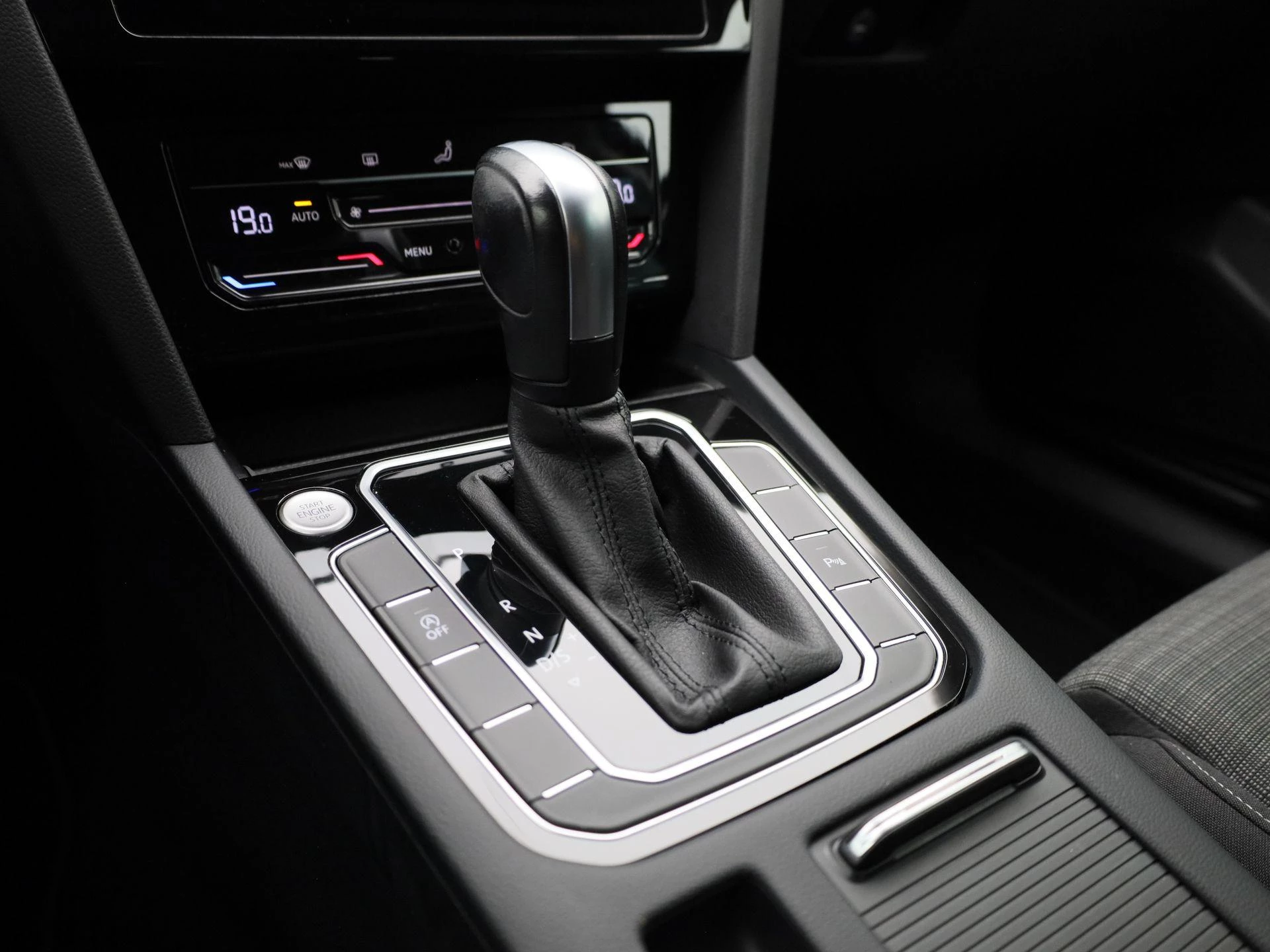 Volkswagen Passat Variant 2.0 TDI 90kW DSG Elegance Business
