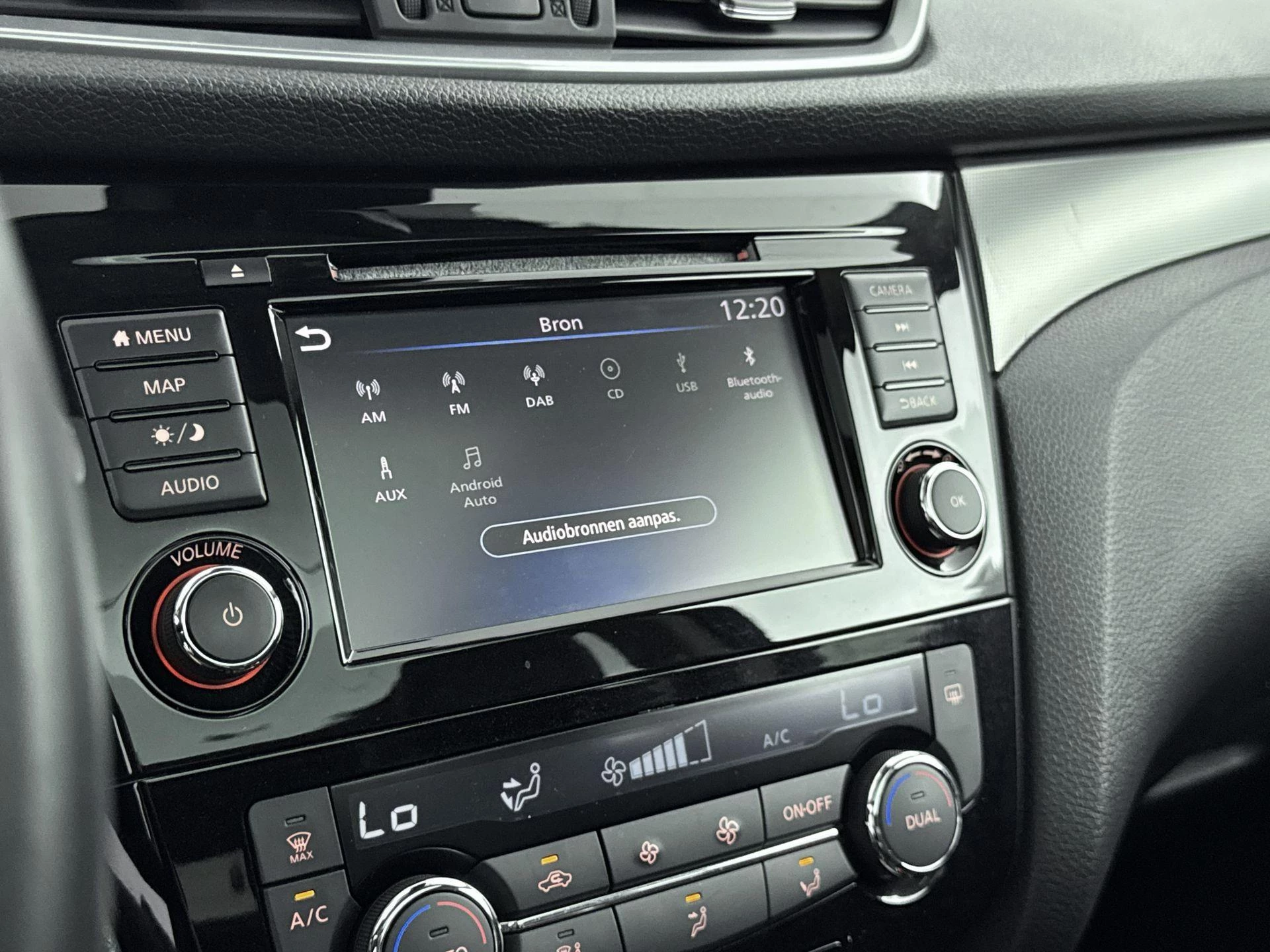 Nissan-QASHQAI-image-19