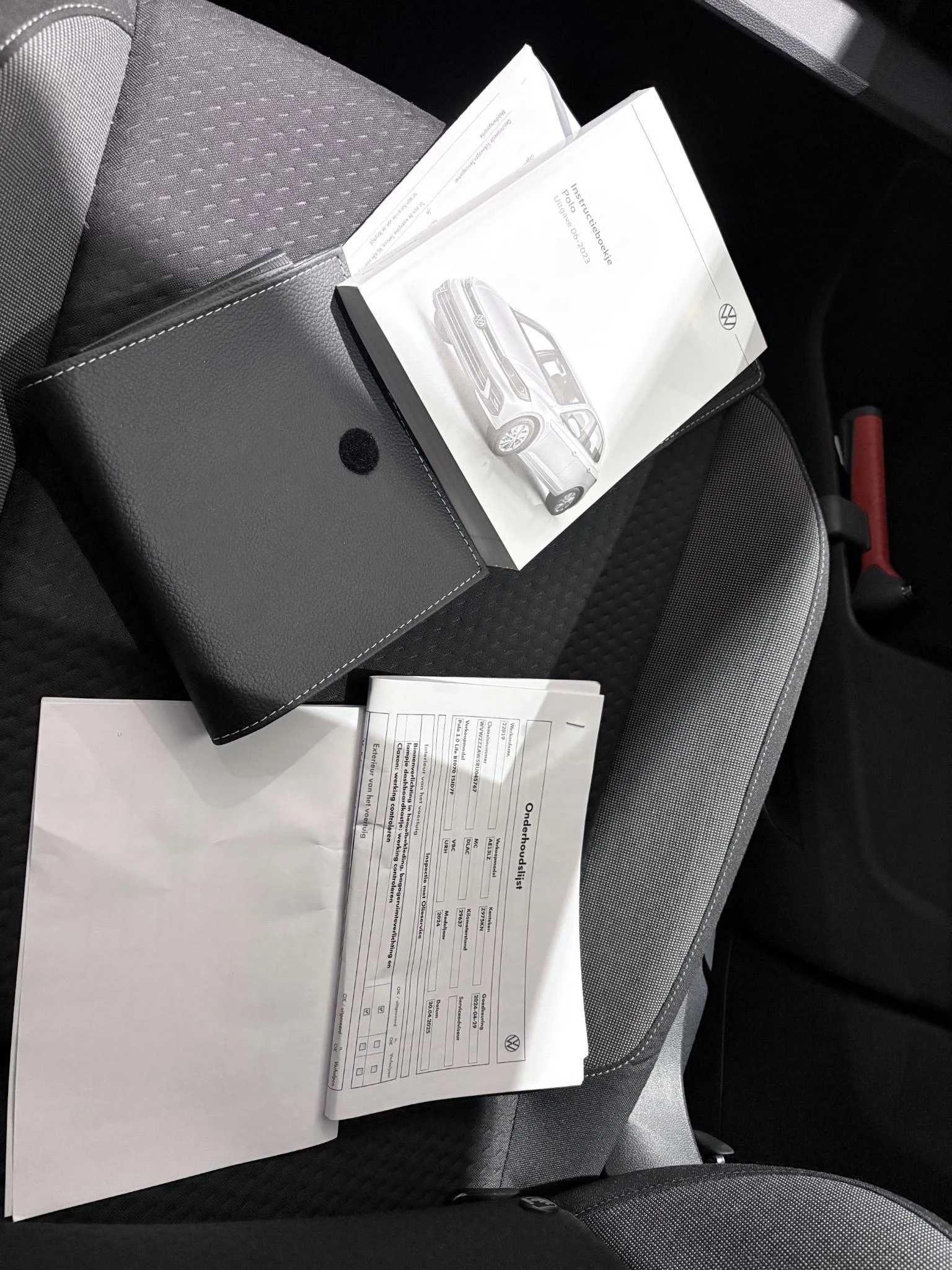 Volkswagen-Polo-image-31