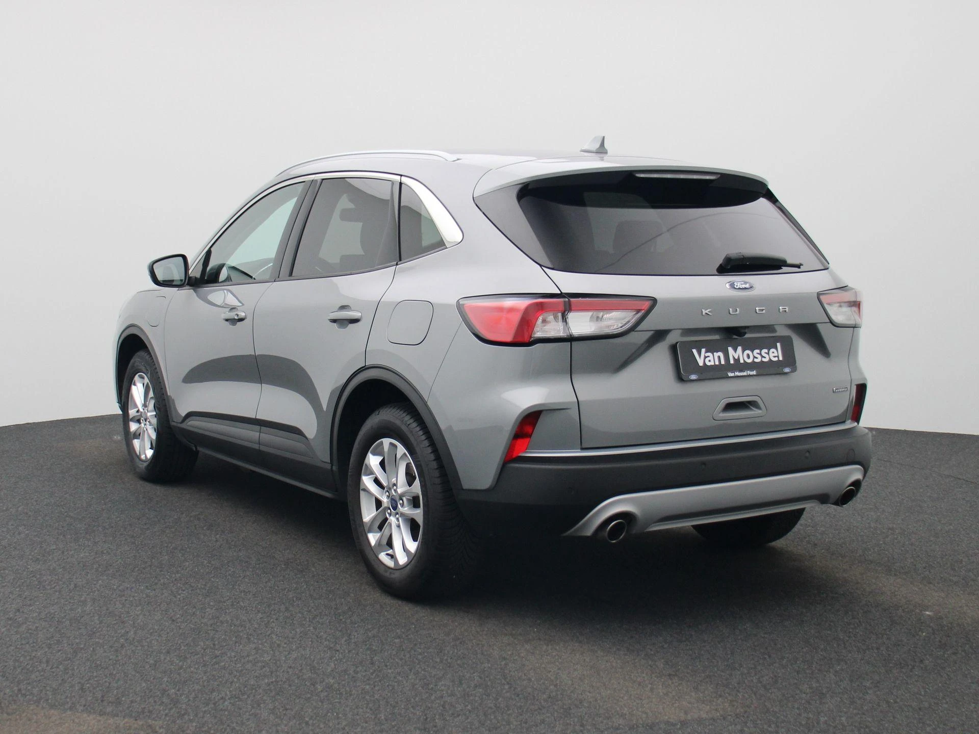 Ford Kuga 2.5i FHEV Aut. 140kW Titanium