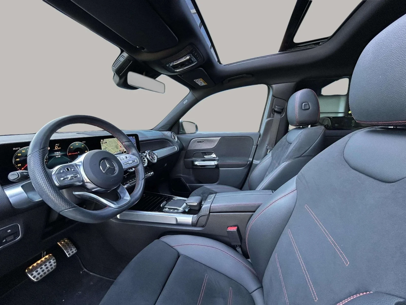 Mercedes-Benz-EQB-image-9