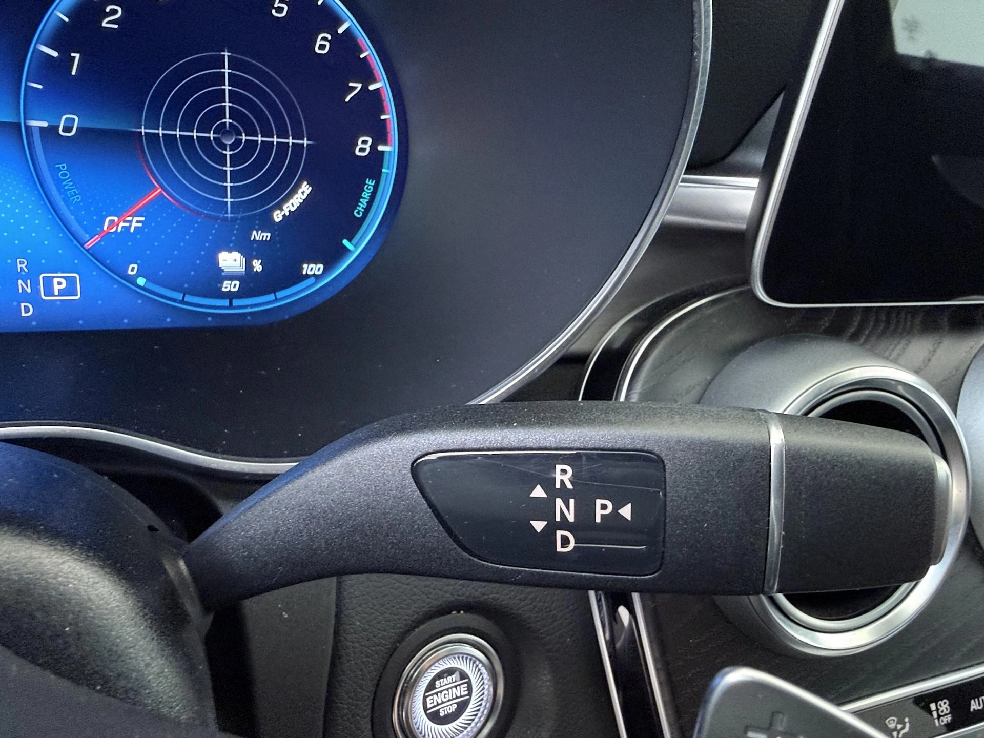 Mercedes-Benz-C-Klasse-image-14