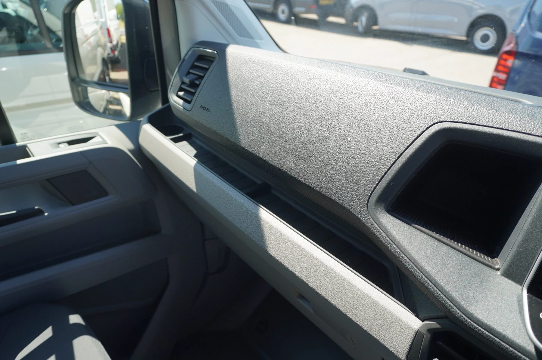 Volkswagen-Crafter-image-20