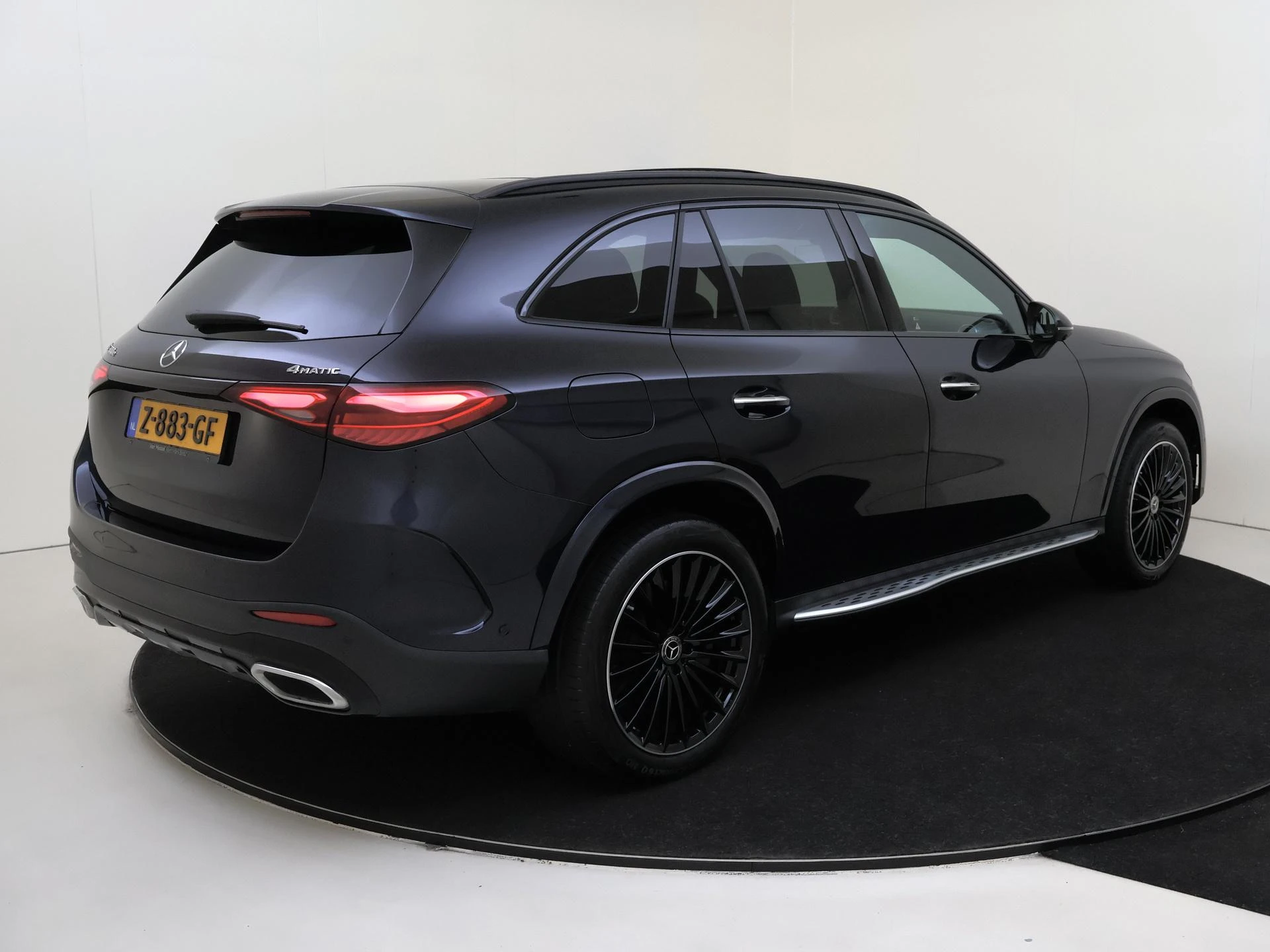 Mercedes-Benz-GLC-image-3