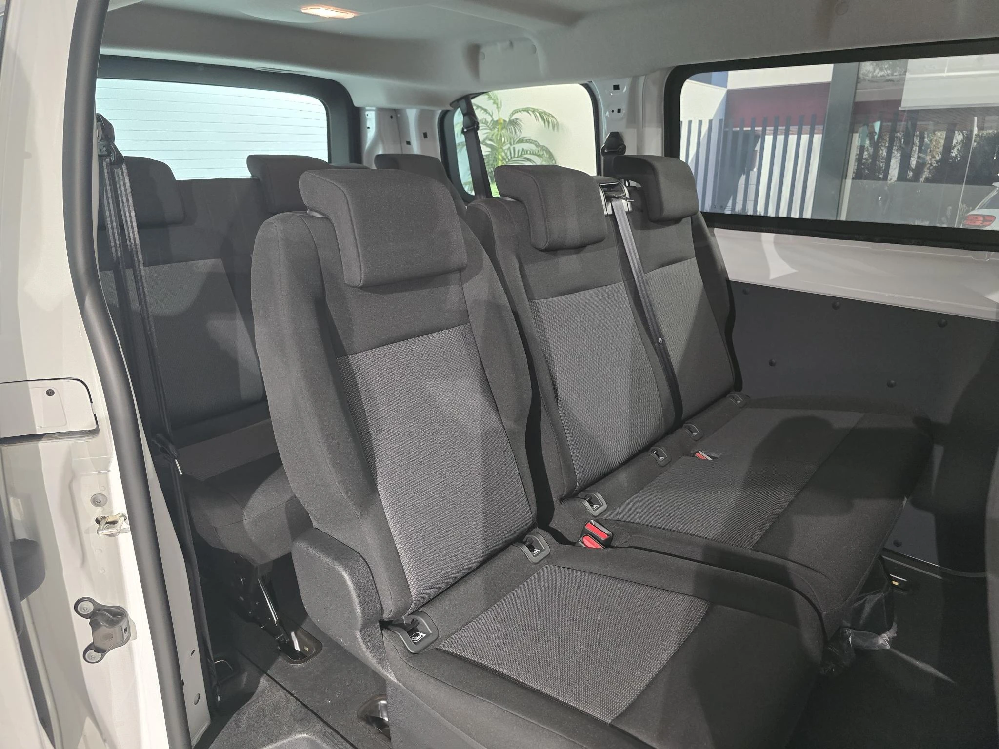 Citroën-ë-Jumpy-image-9