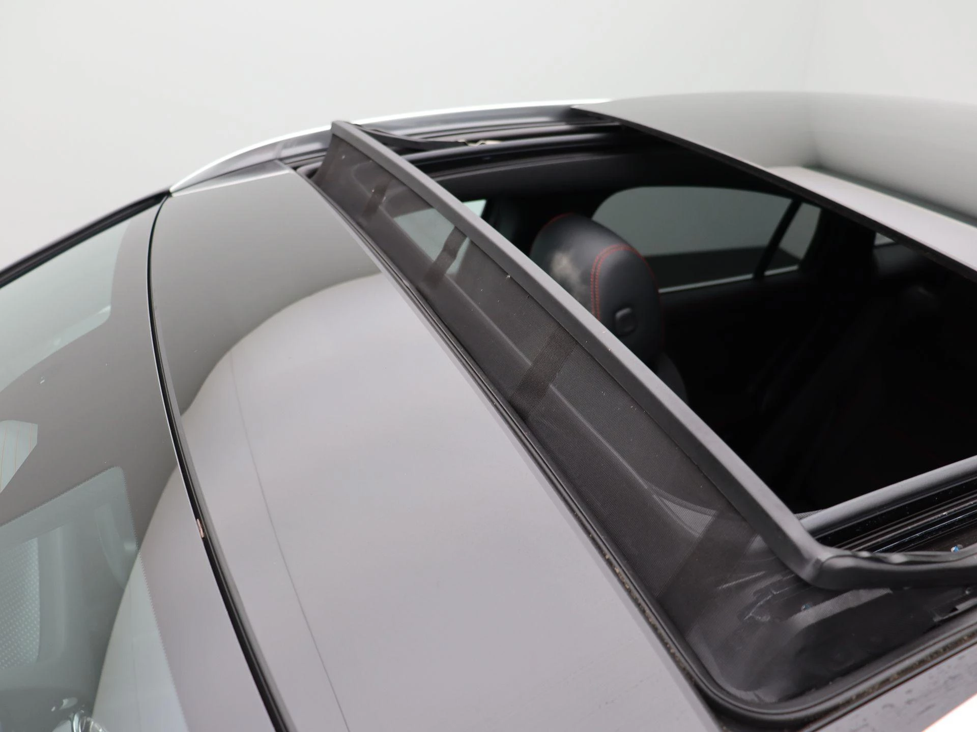 Mercedes-Benz EQA 250+ STAR EDITION + AMG + PANO DAK + BURMESTER + TREKHAAK + HEAD UP