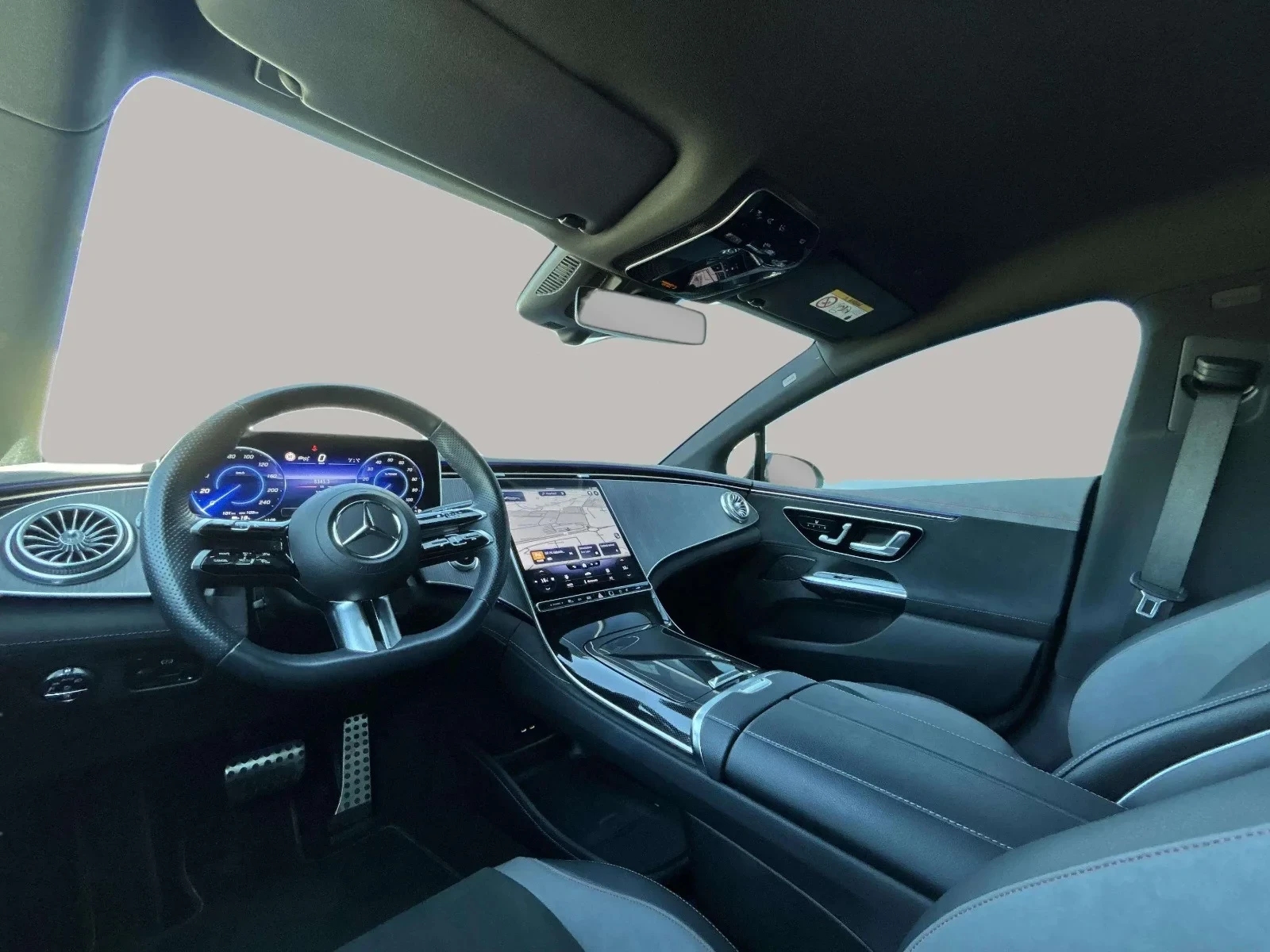 Mercedes-Benz-EQE-image-11