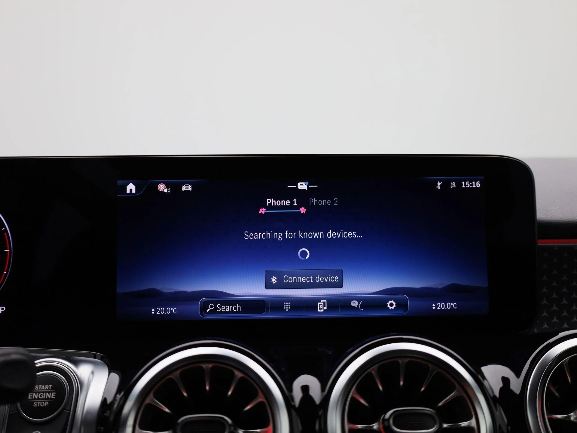 Mercedes-Benz-GLB-image-21