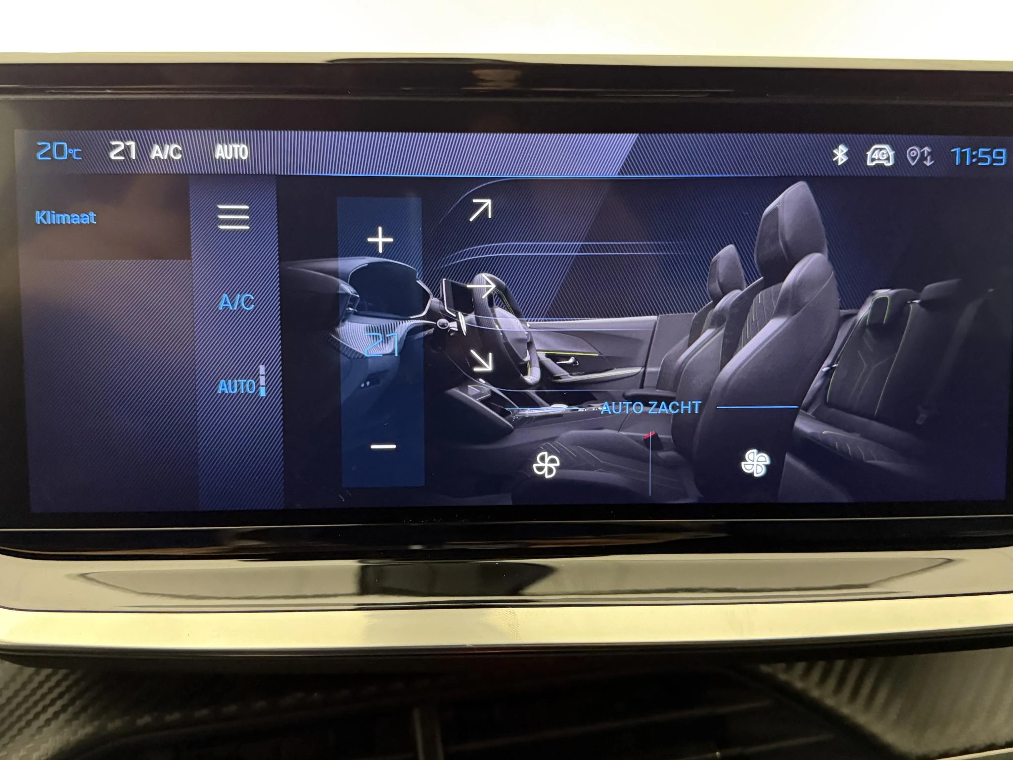 Peugeot-2008-image-12