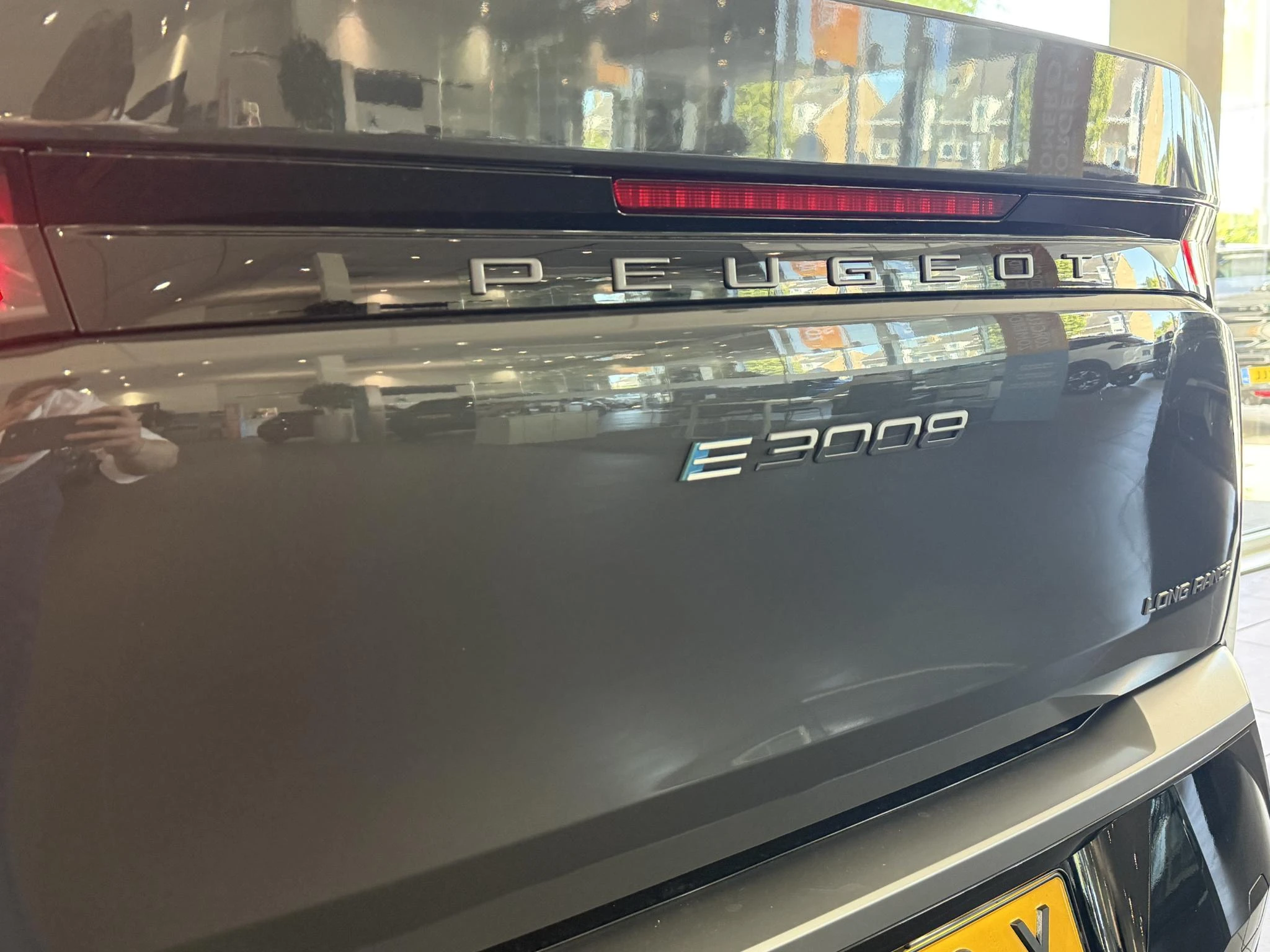 Peugeot e-3008 GT Long Range 230 97 kWh