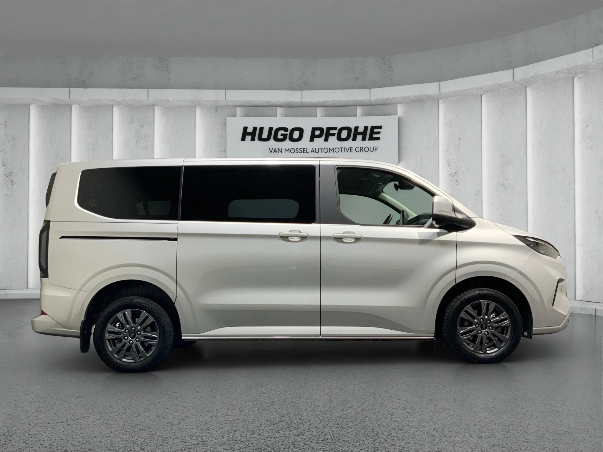 Ford-Tourneo Custom-image-5
