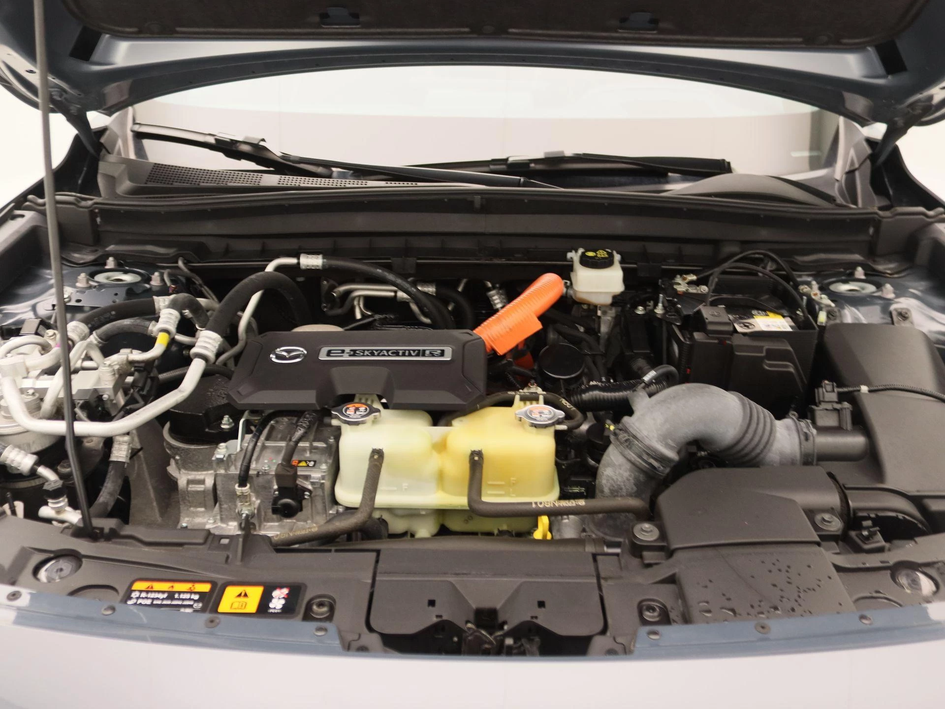 Mazda MX-30 e-SkyActiv R-EV 170 Makoto