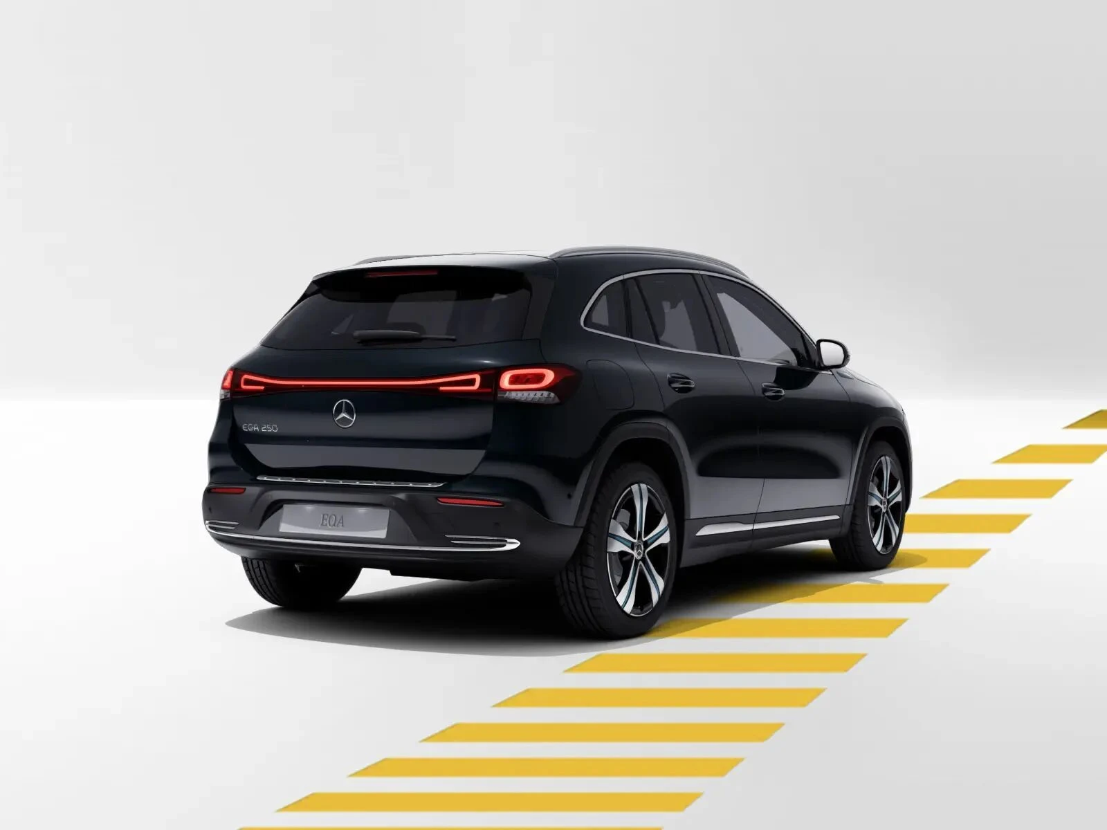 Mercedes-Benz-EQA 250-image-6