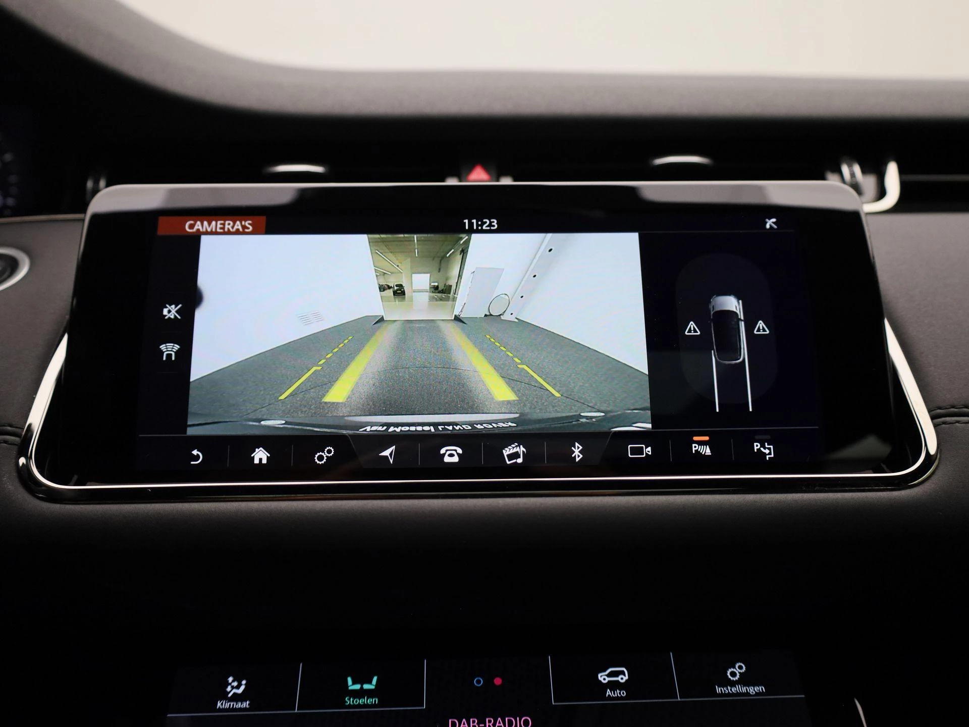 Land Rover-Range Rover Evoque-image-28