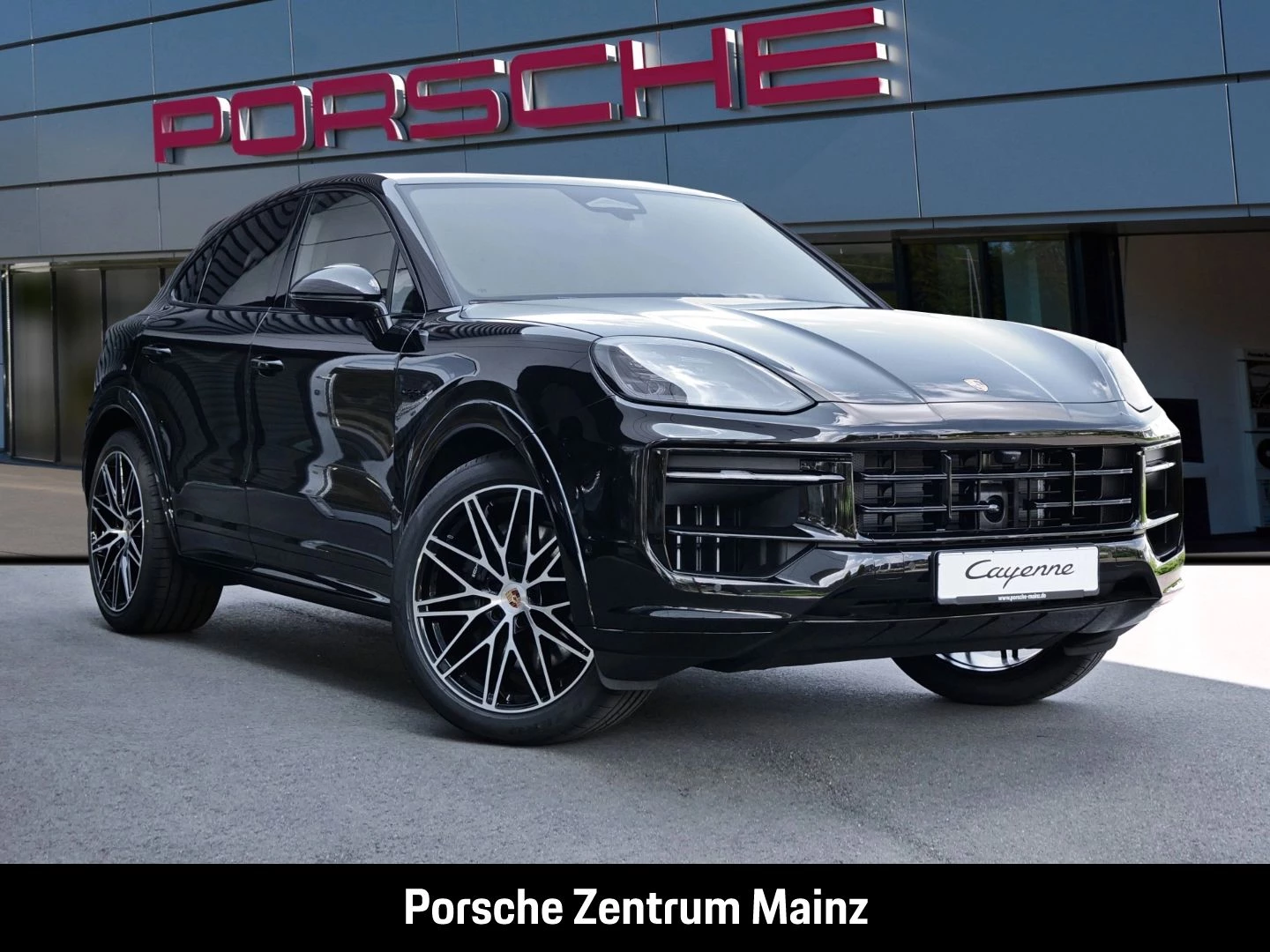 Porsche Cayenne E-Hybrid Coupe Black Edition InnoDrive black edition