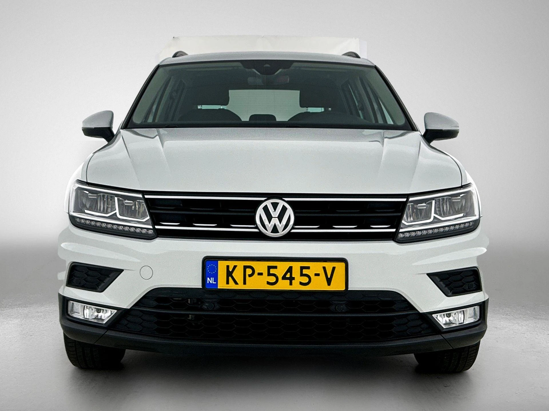 Volkswagen-Tiguan-image-4