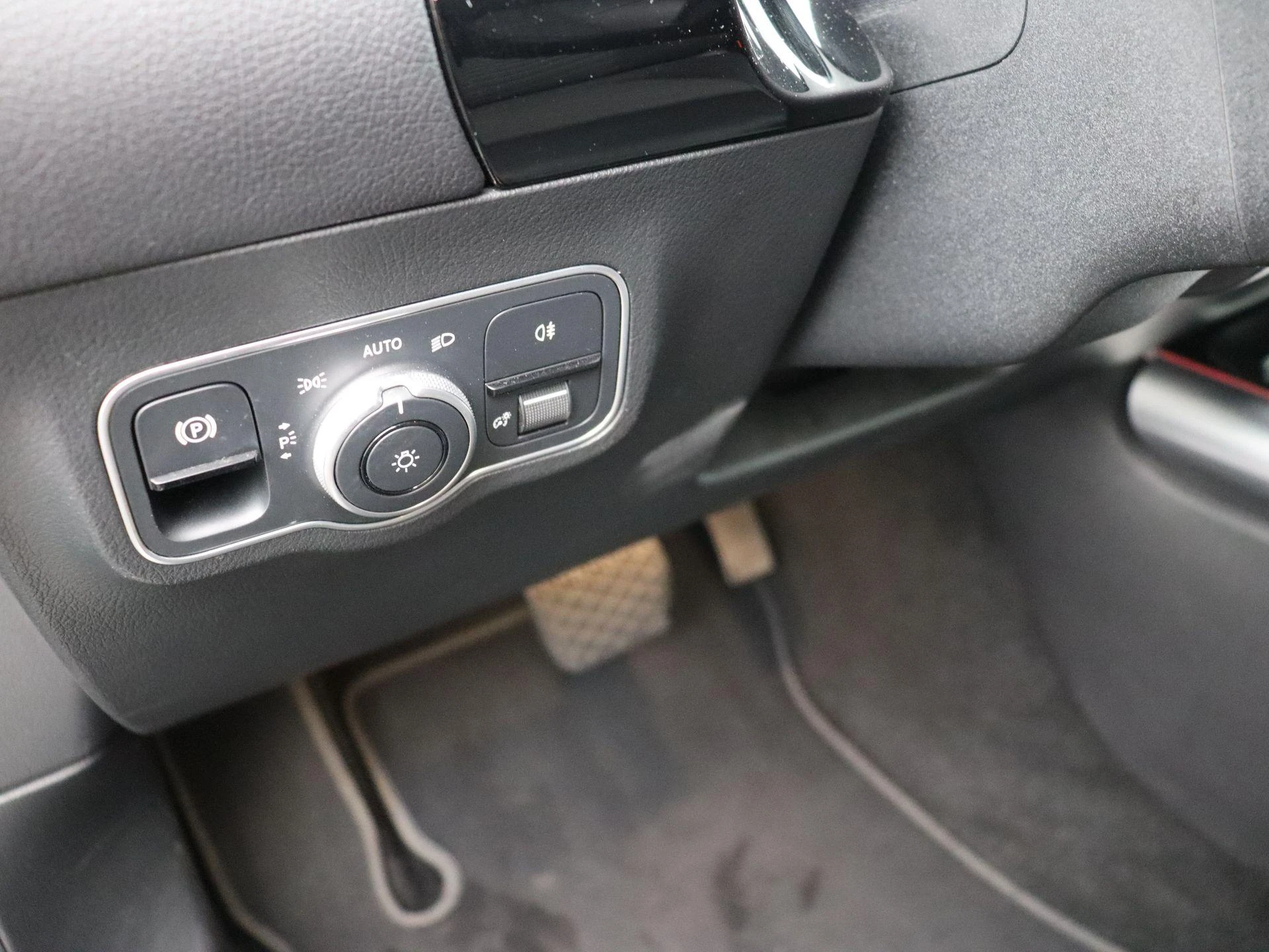 Mercedes-Benz EQA 250 Business Line