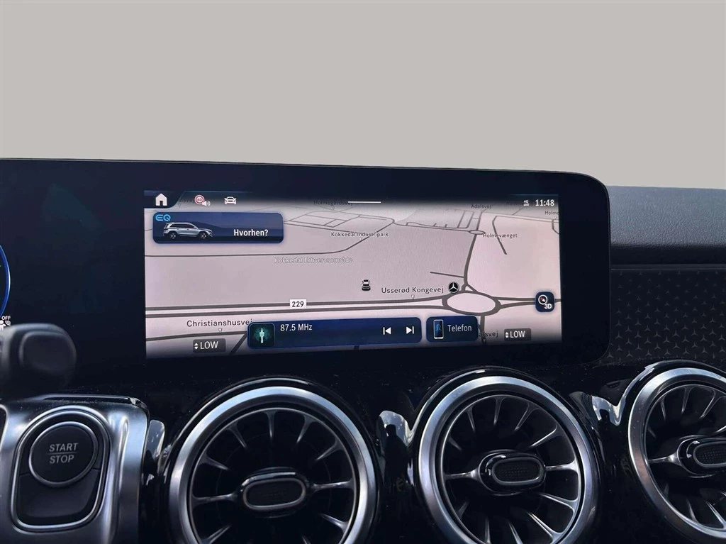 Mercedes-Benz-EQB-image-14