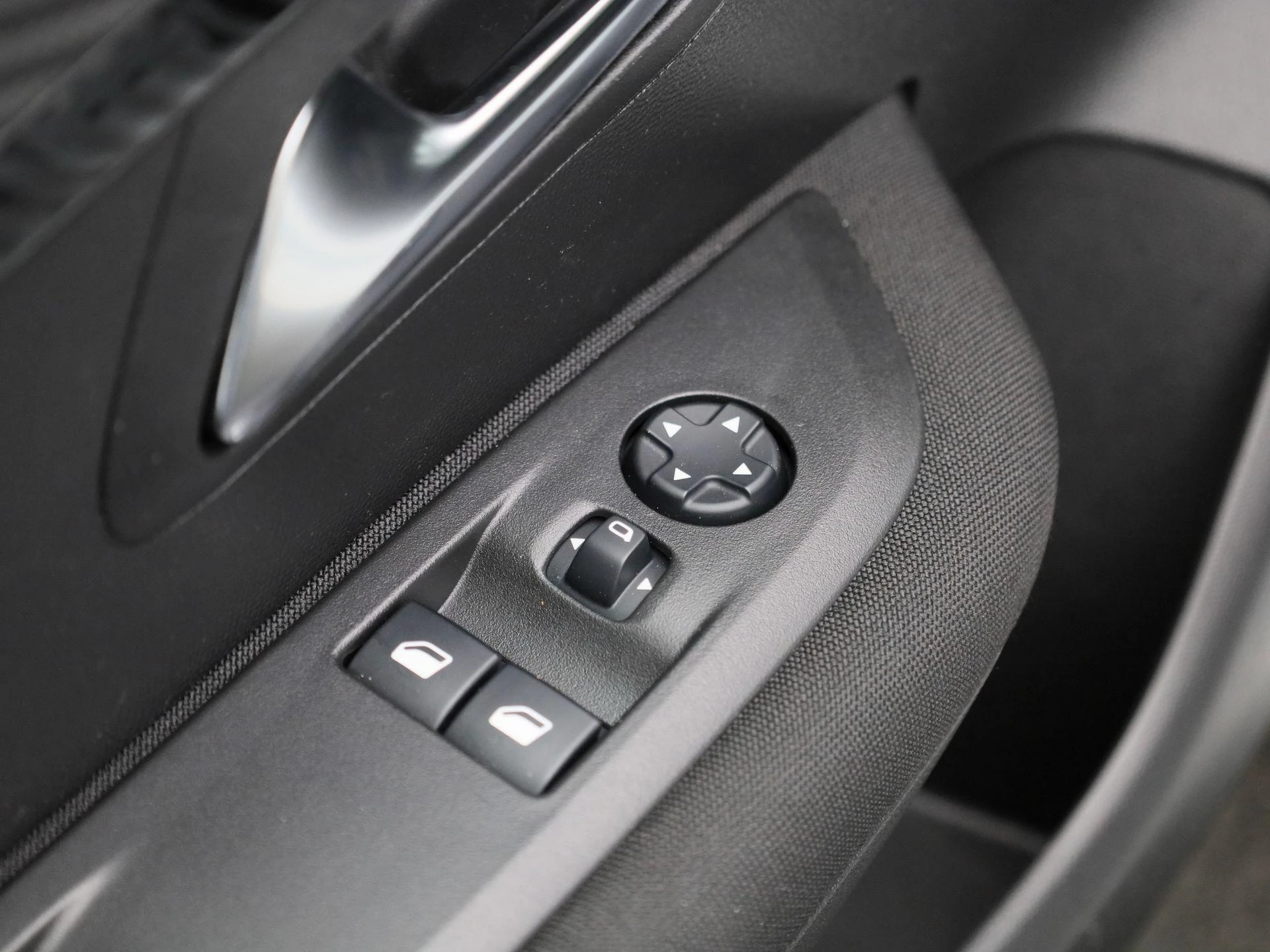 Peugeot-208-image-26