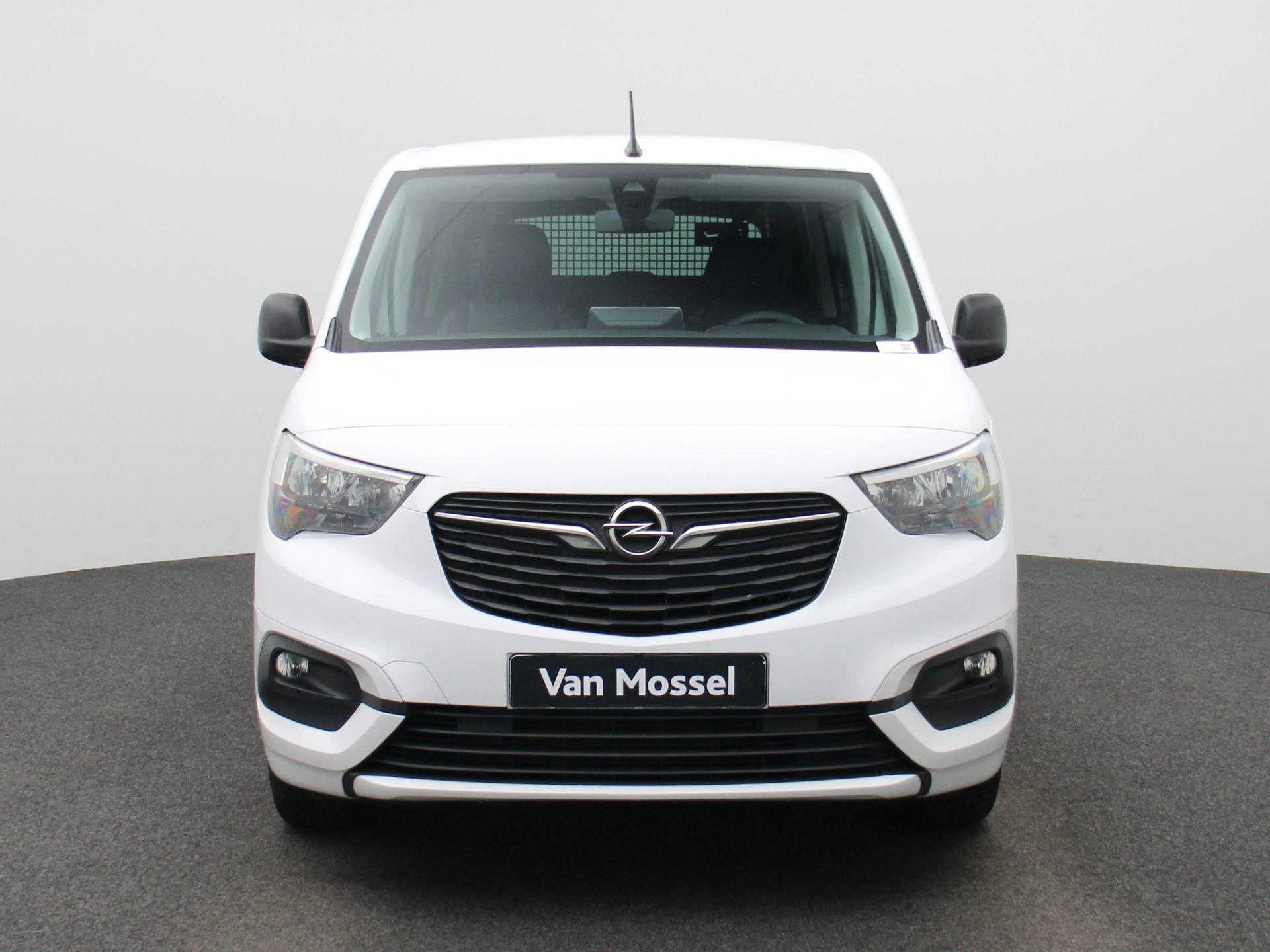 Opel-Combo Life-image-2