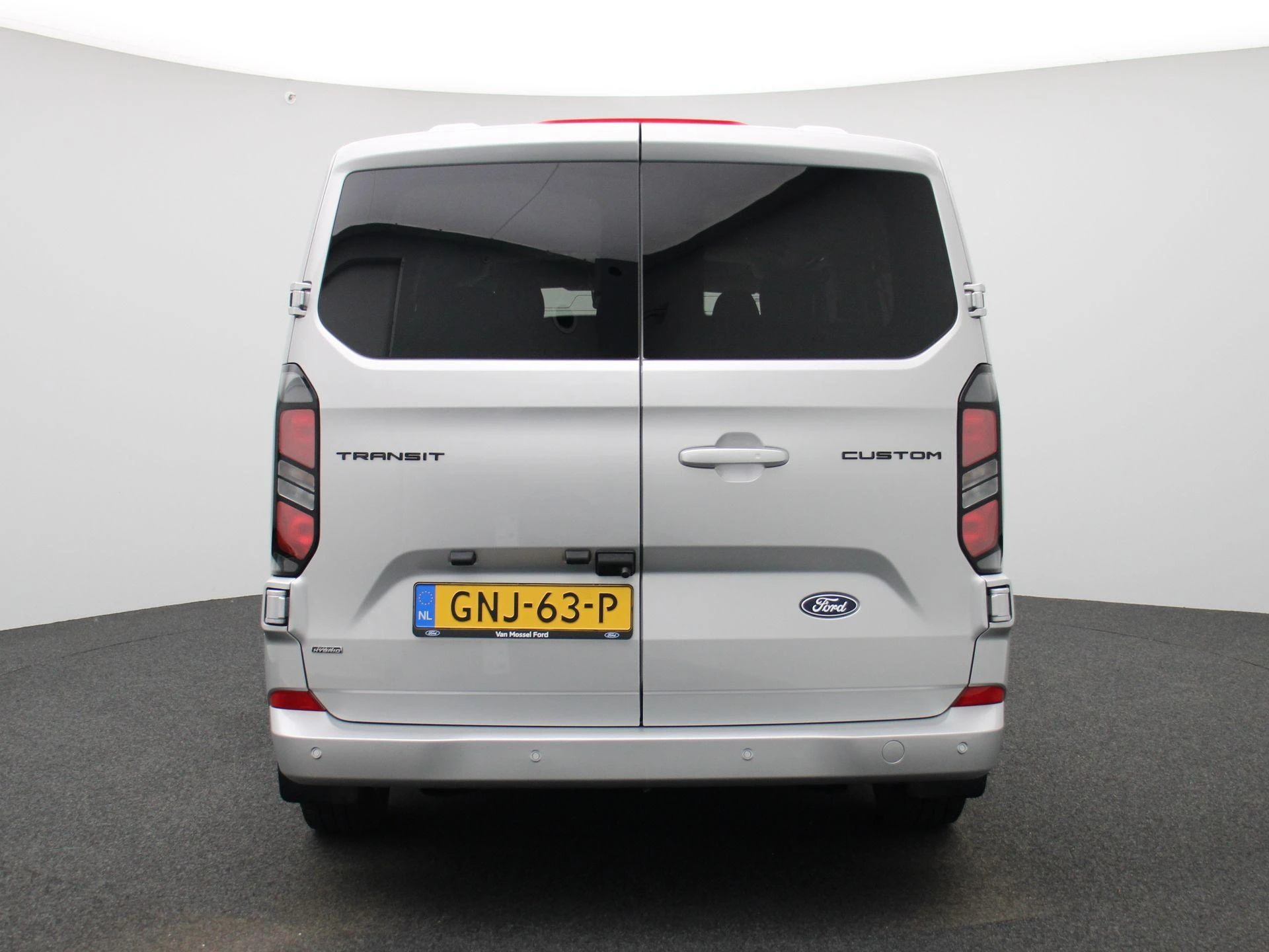 Ford-Transit Custom-image-4