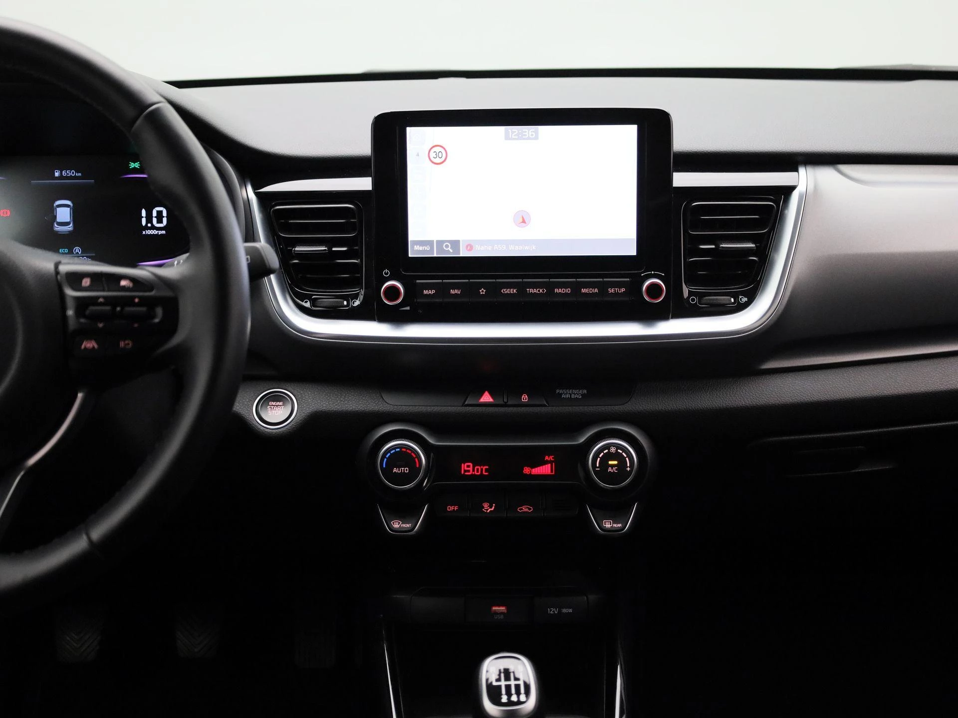 Kia-Stonic-image-7